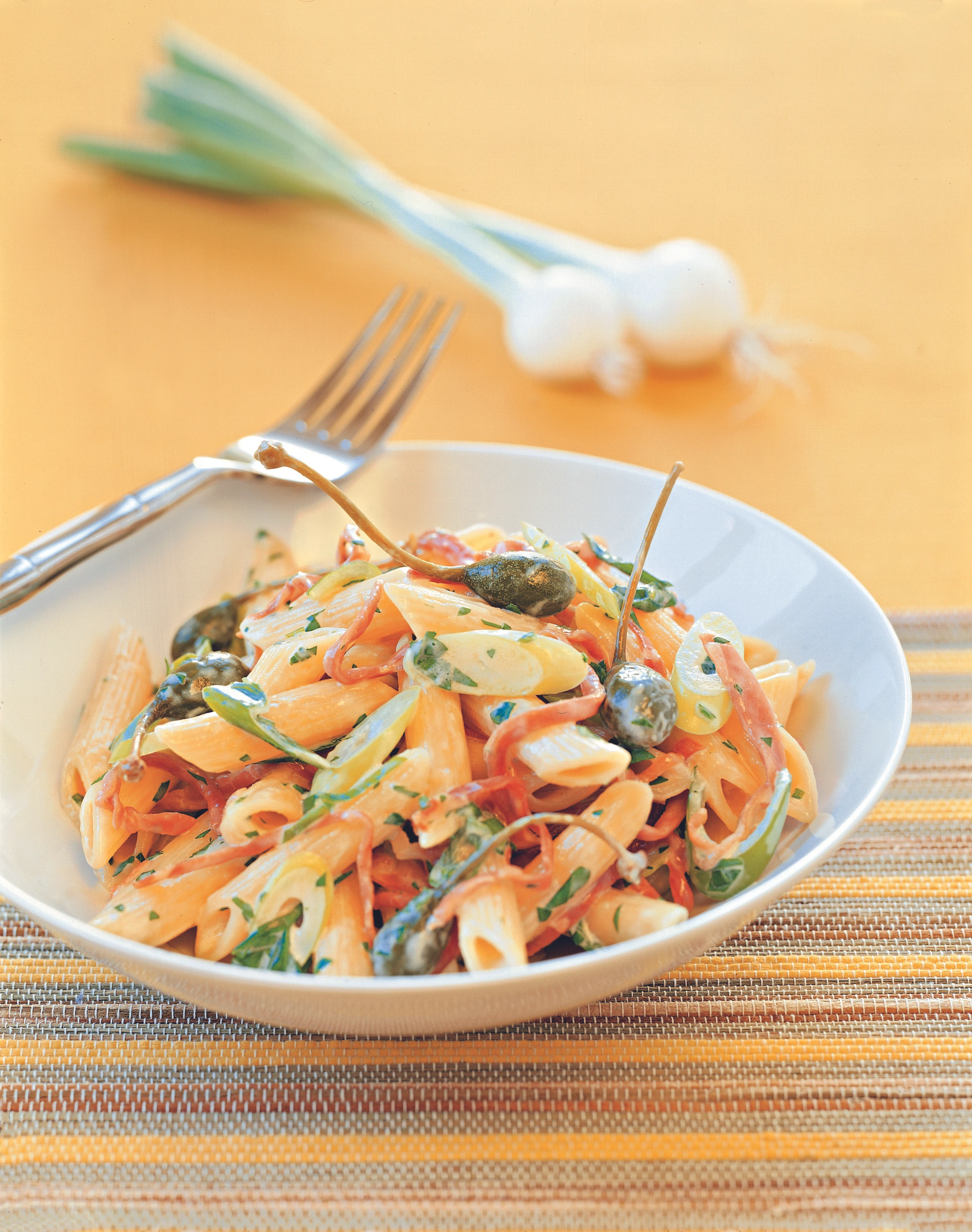 Penne mit Schinken und Ei