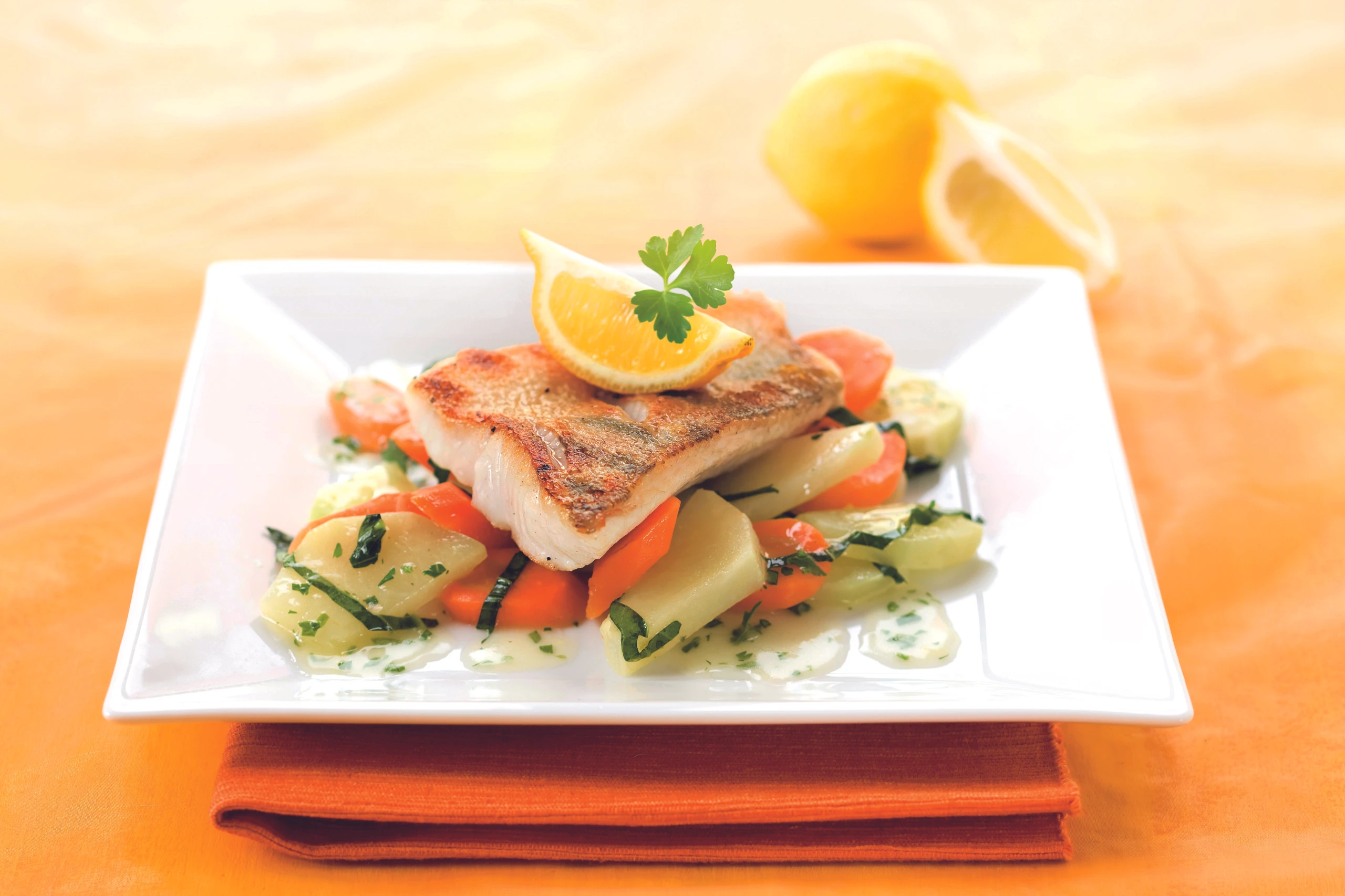 Zanderfilet auf Gemüse