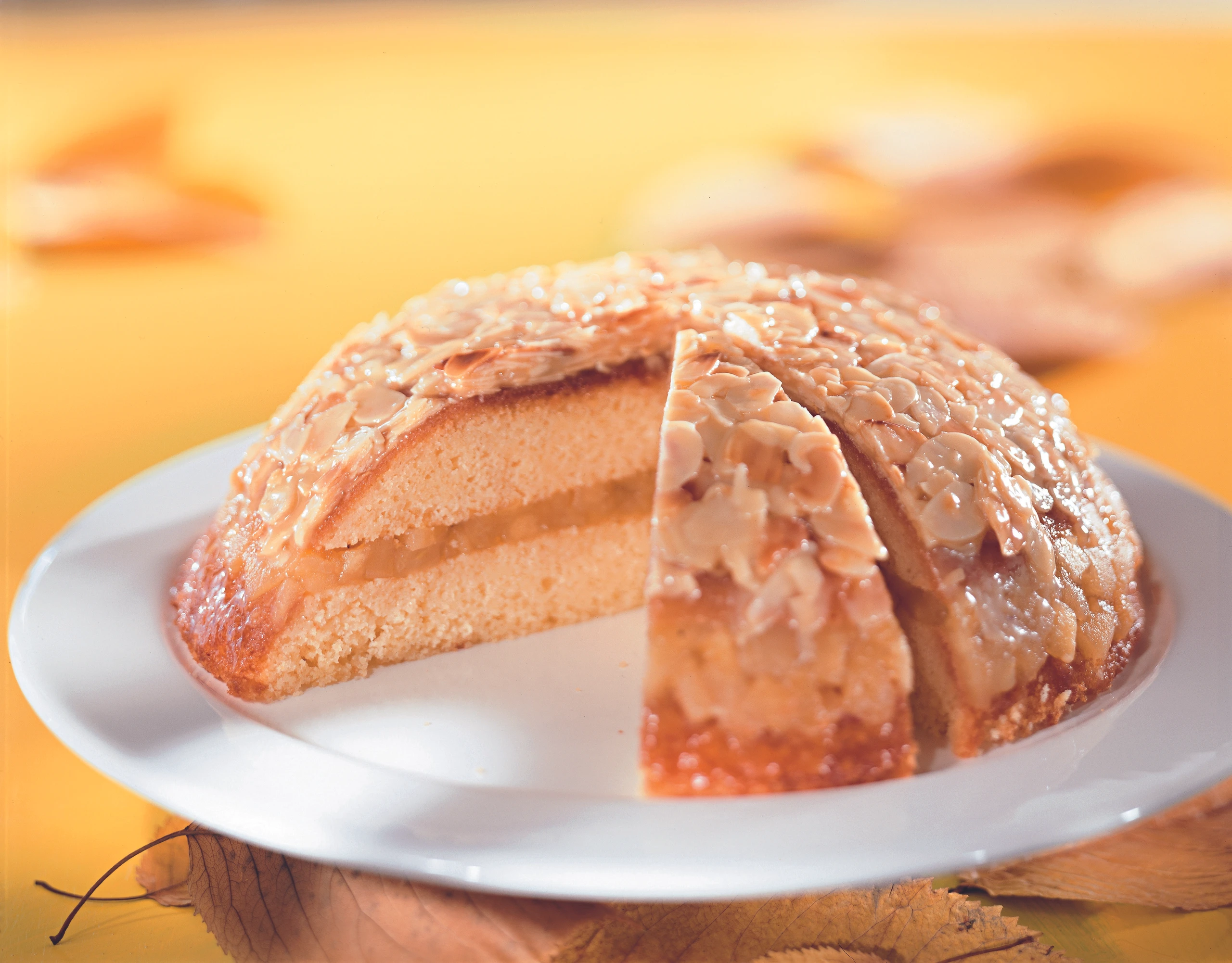 Apfelkuppel mit Mandelkruste
