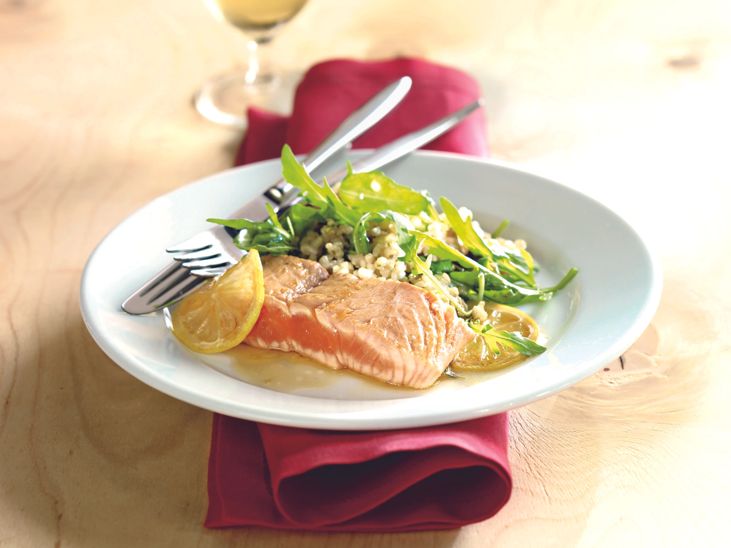 Lachs mit Rucola-Steinpilz-Risotto