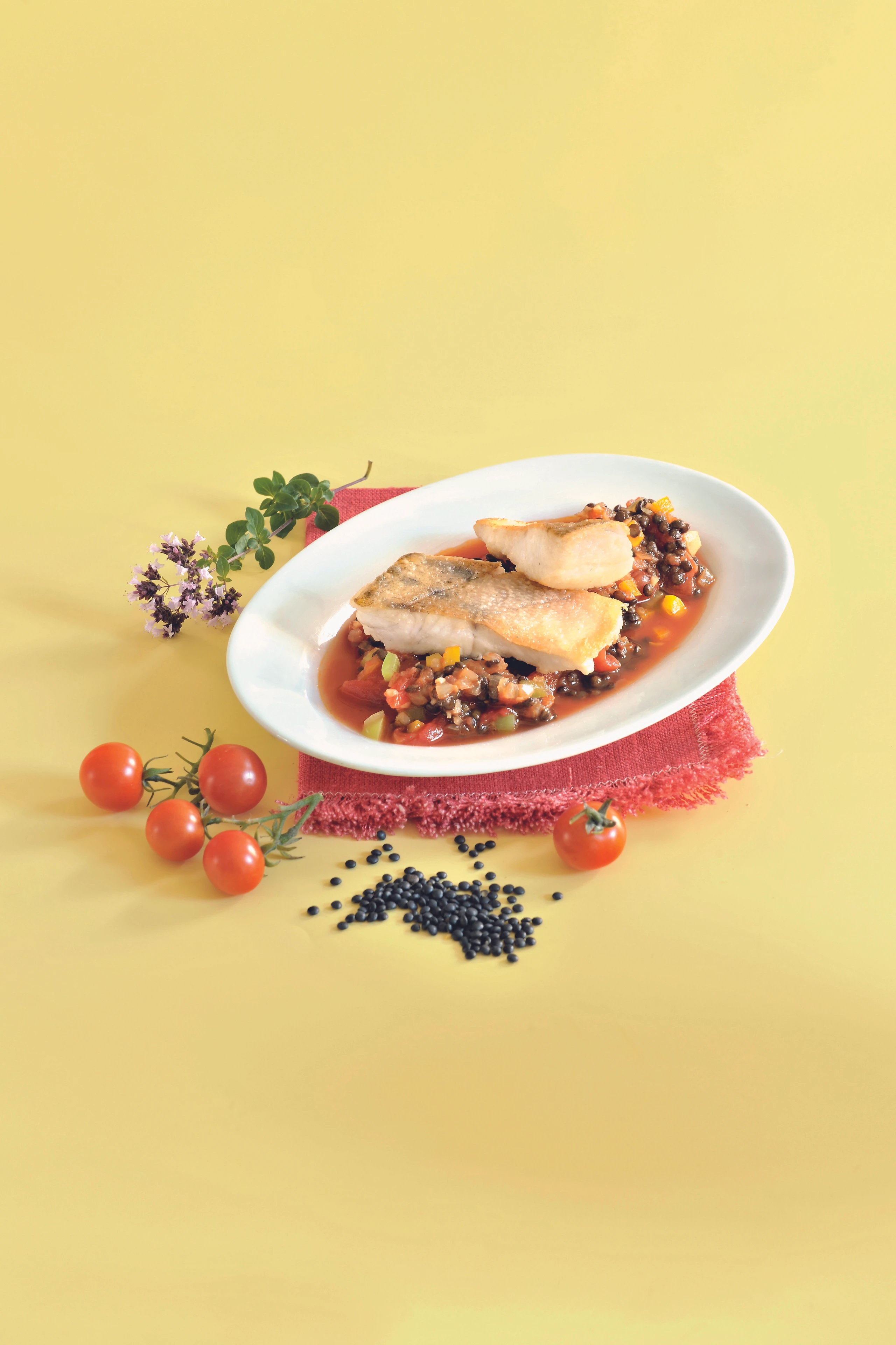 Gebratener Zander mit Paradeis-Linsensauce