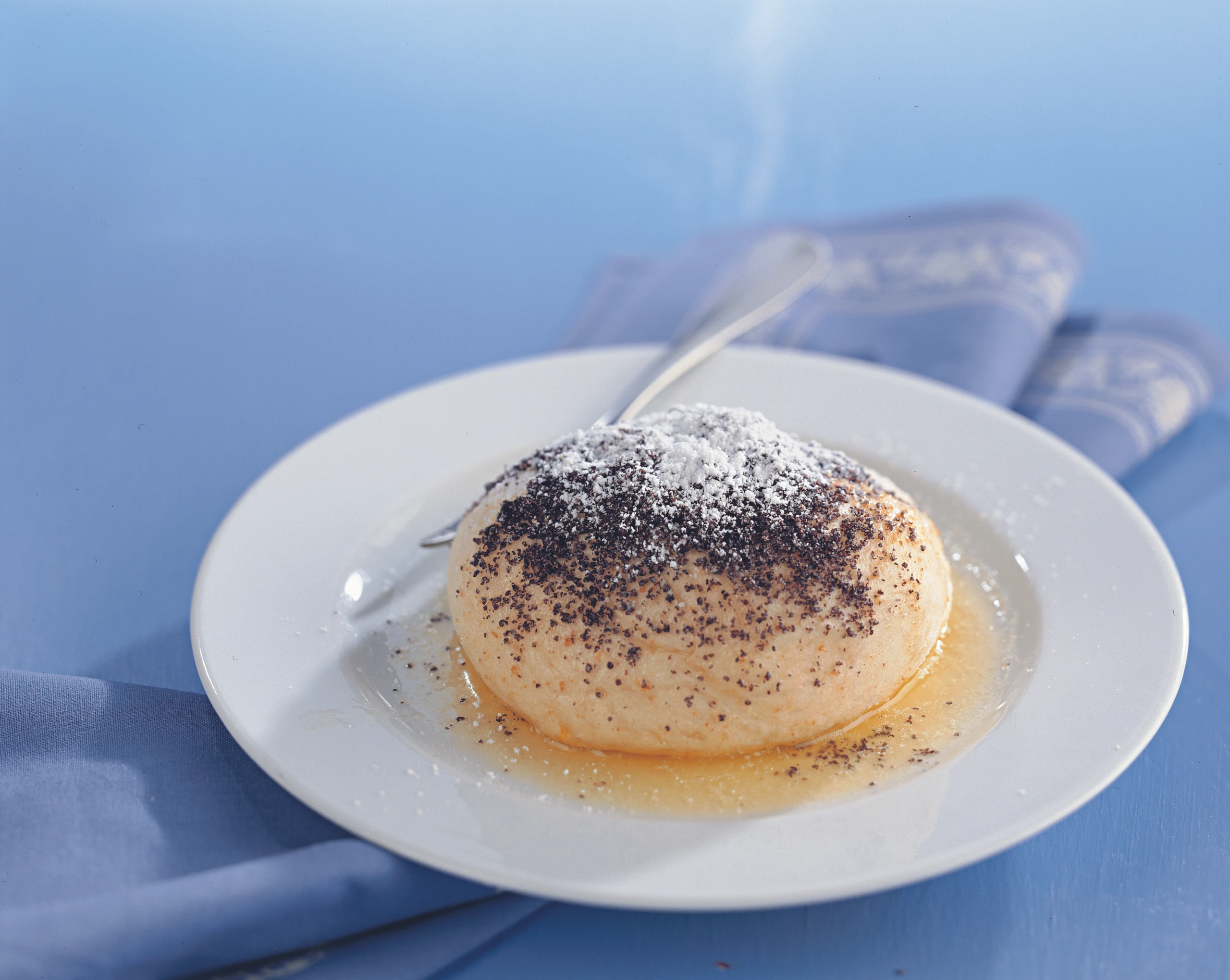 Germknödel mit Mohn