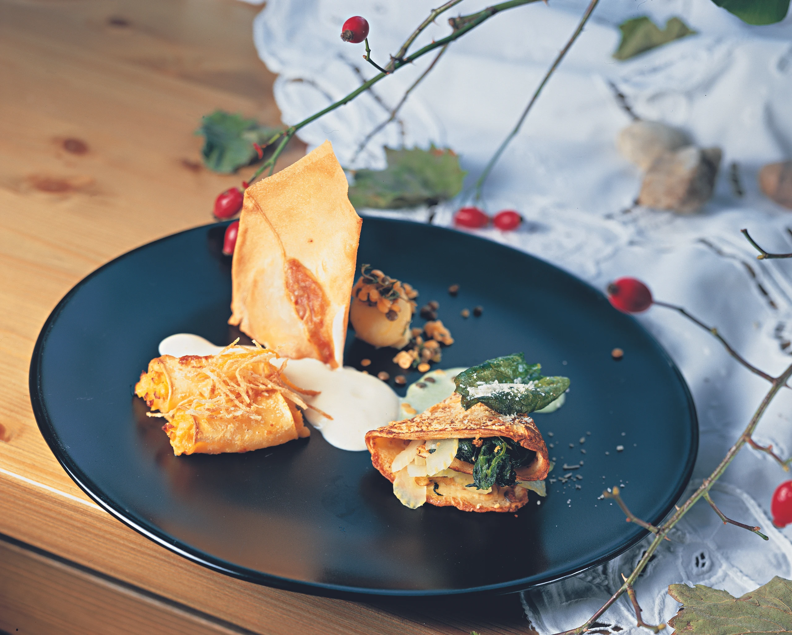 Gemüse-Variationen Erdäpfel-Palatschinken mit Mangoldfülle