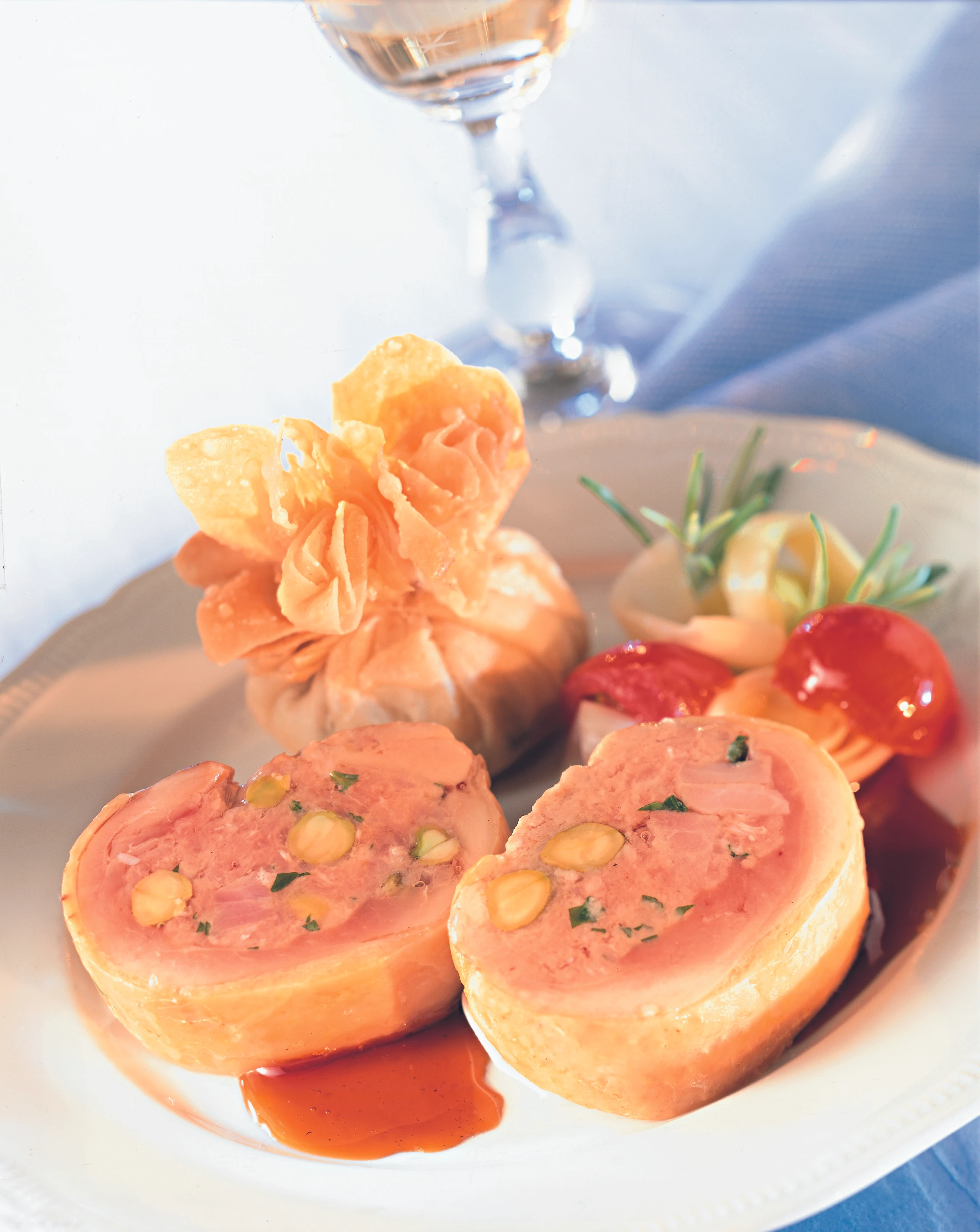 Gefüllte Hühnerkeulen mit Strudeltascherln