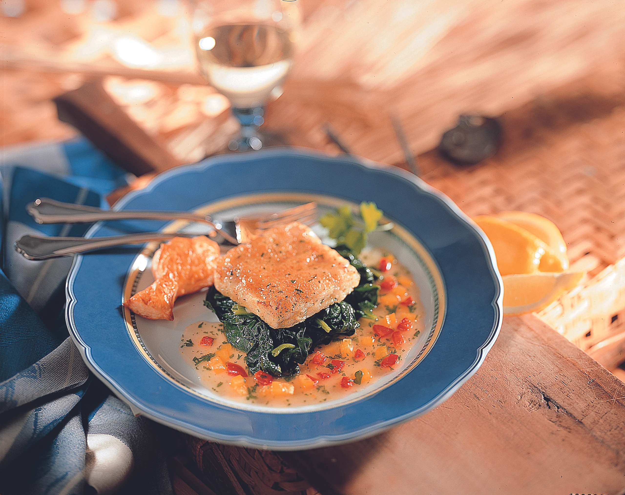 Dorschfilet mit Paprikafond und Blattspinat
