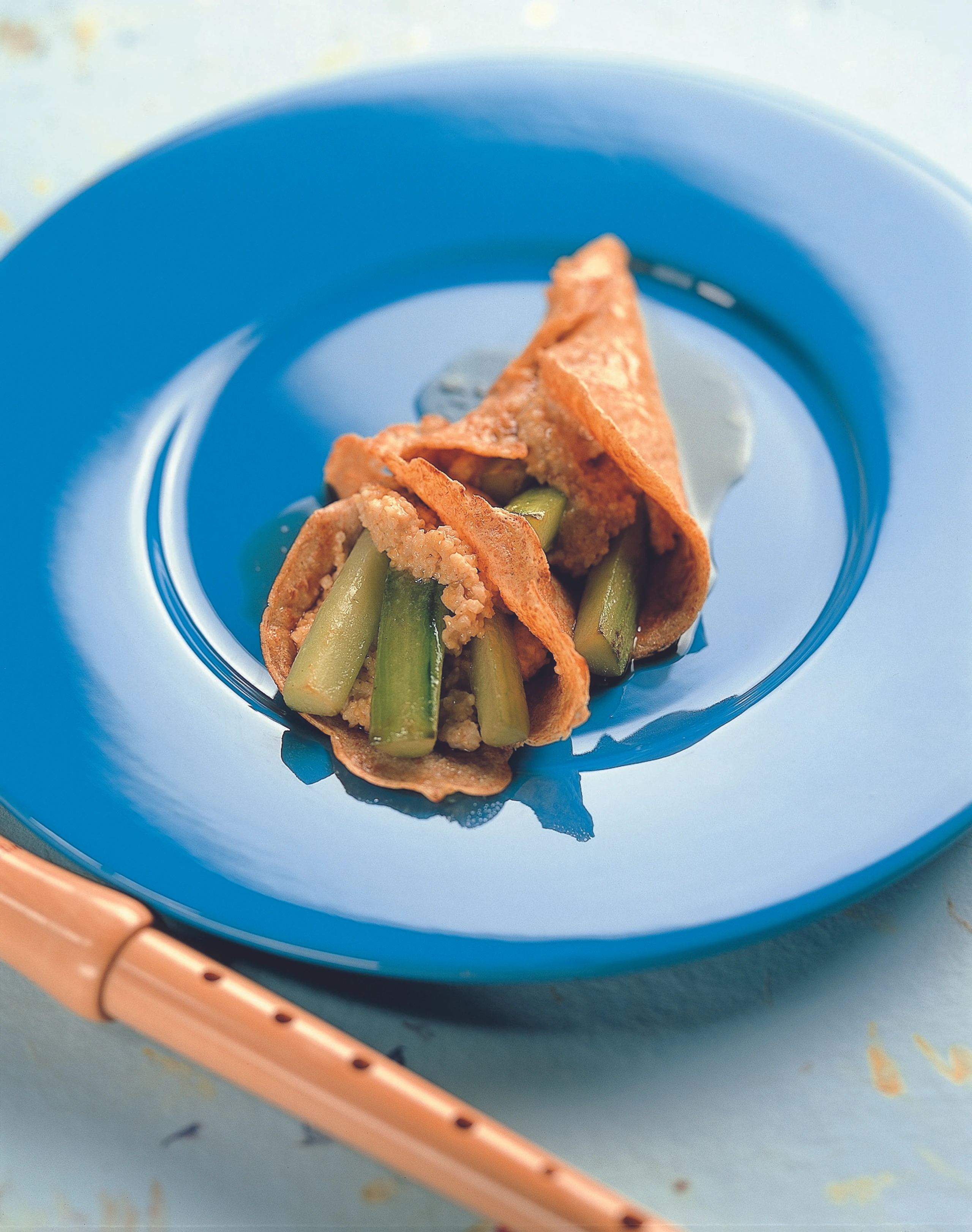 Hirse-Vollkornpalatschinken mit Gurkengemüse