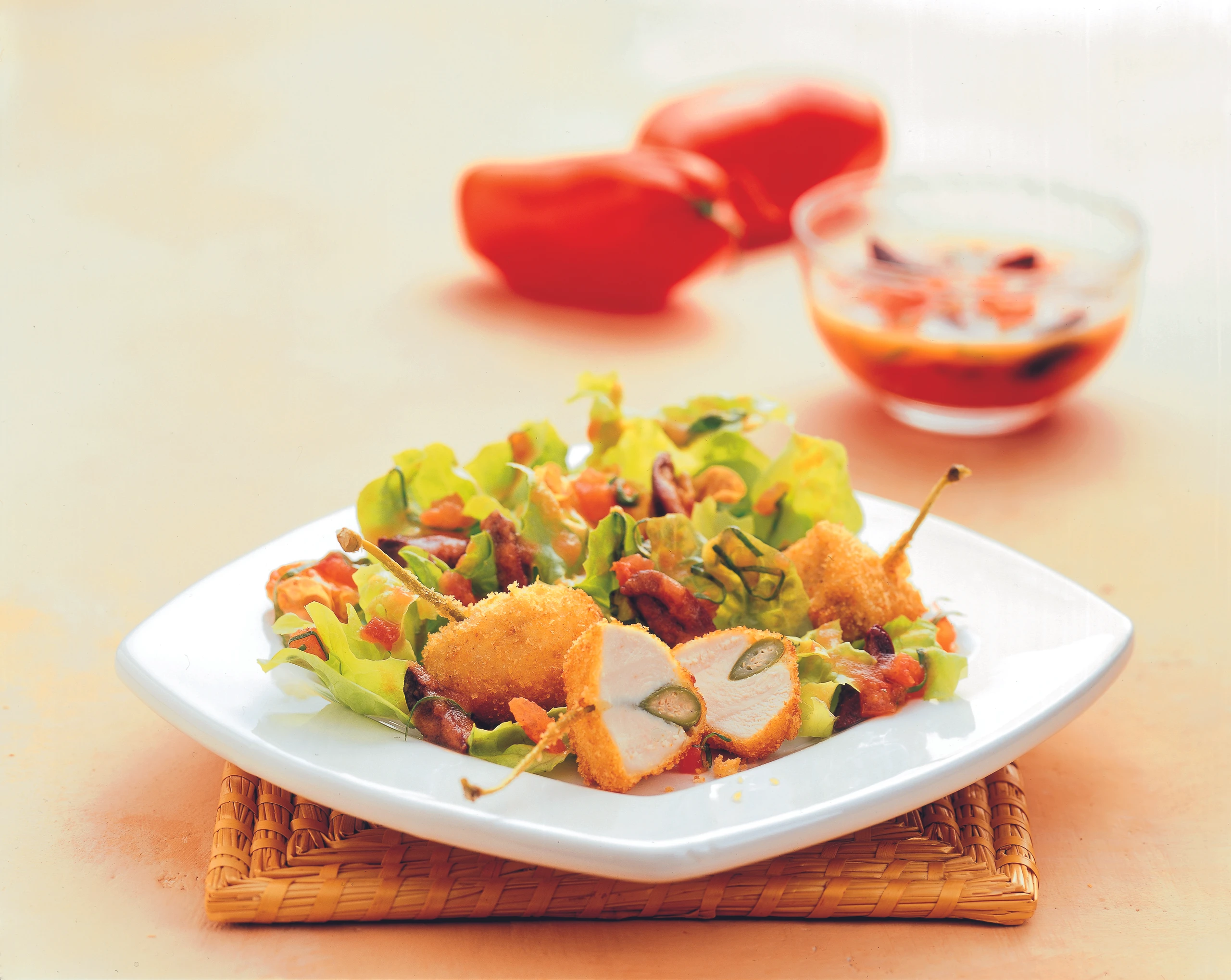 Salat mit gebackenem Kaninchen und Tomaten-Dressing
