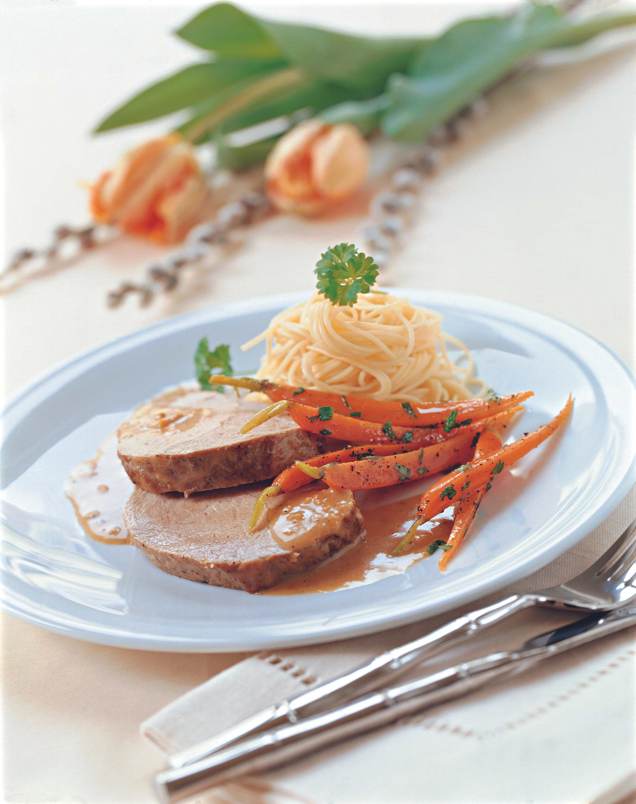 Kalbsnuss mit Knoblauch-Ingwerbutter