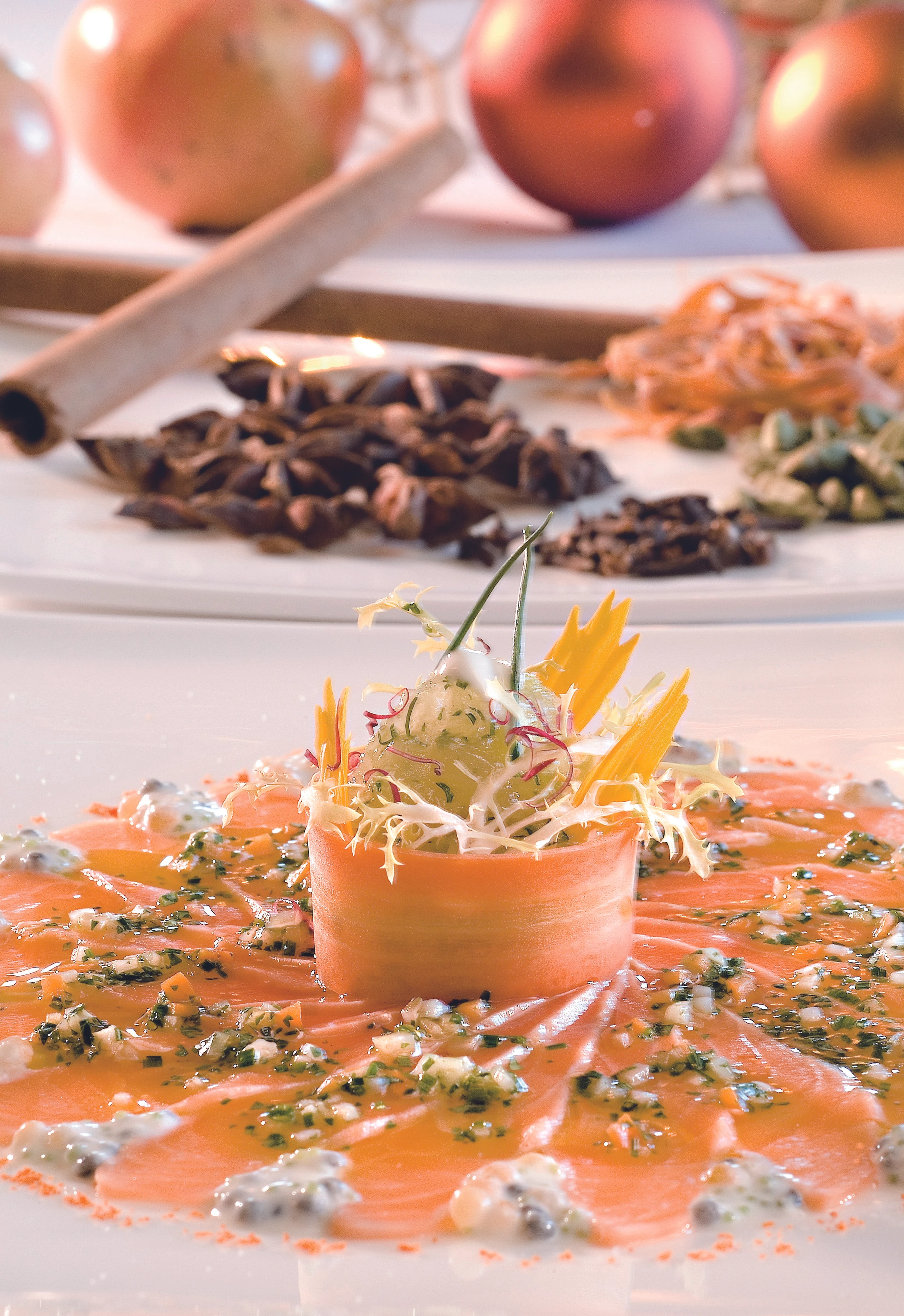 Weihnachtlich mariniertes Lachscarpaccio