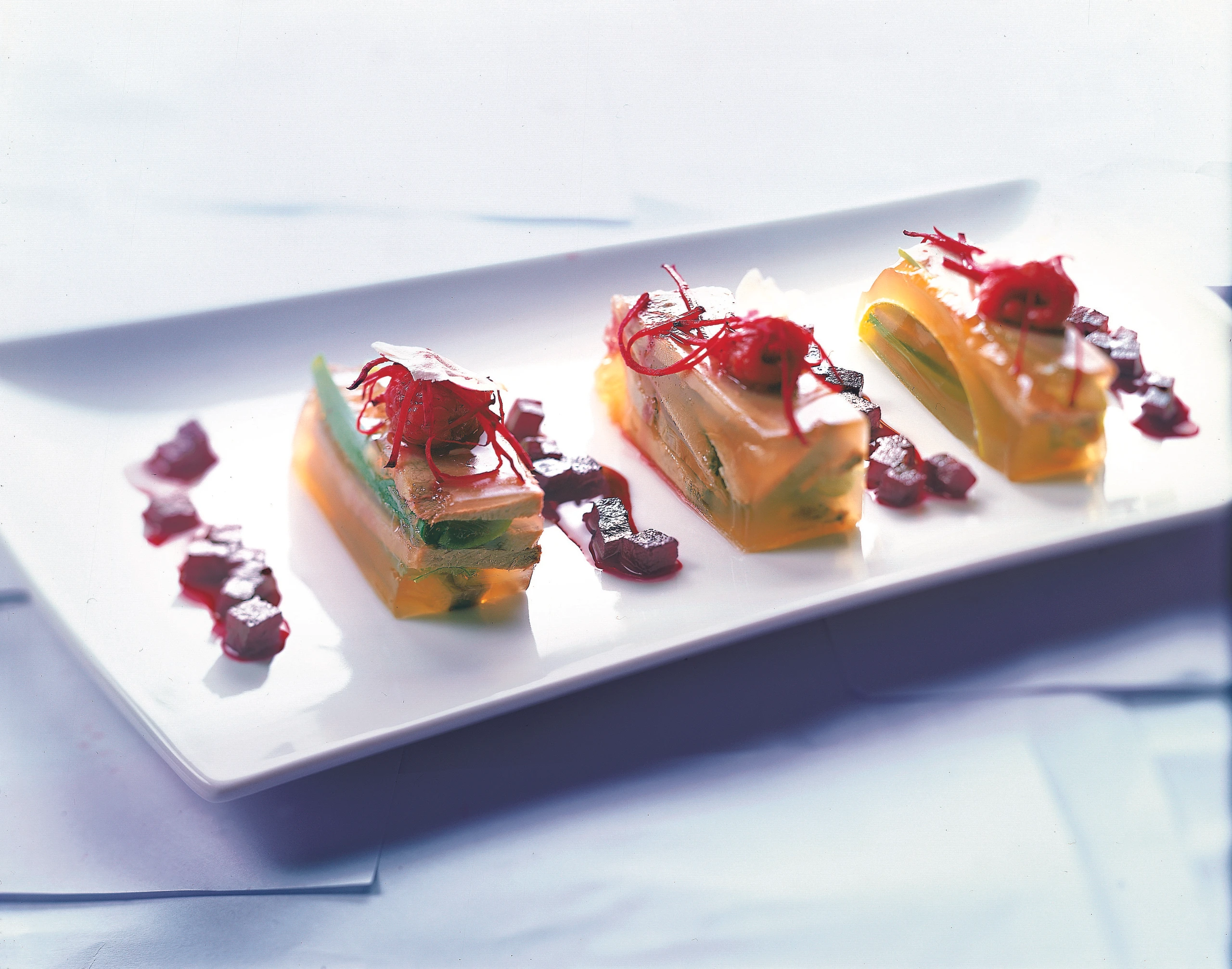 Kalbszüngerlsulz mit Kompott von Roten Rüben