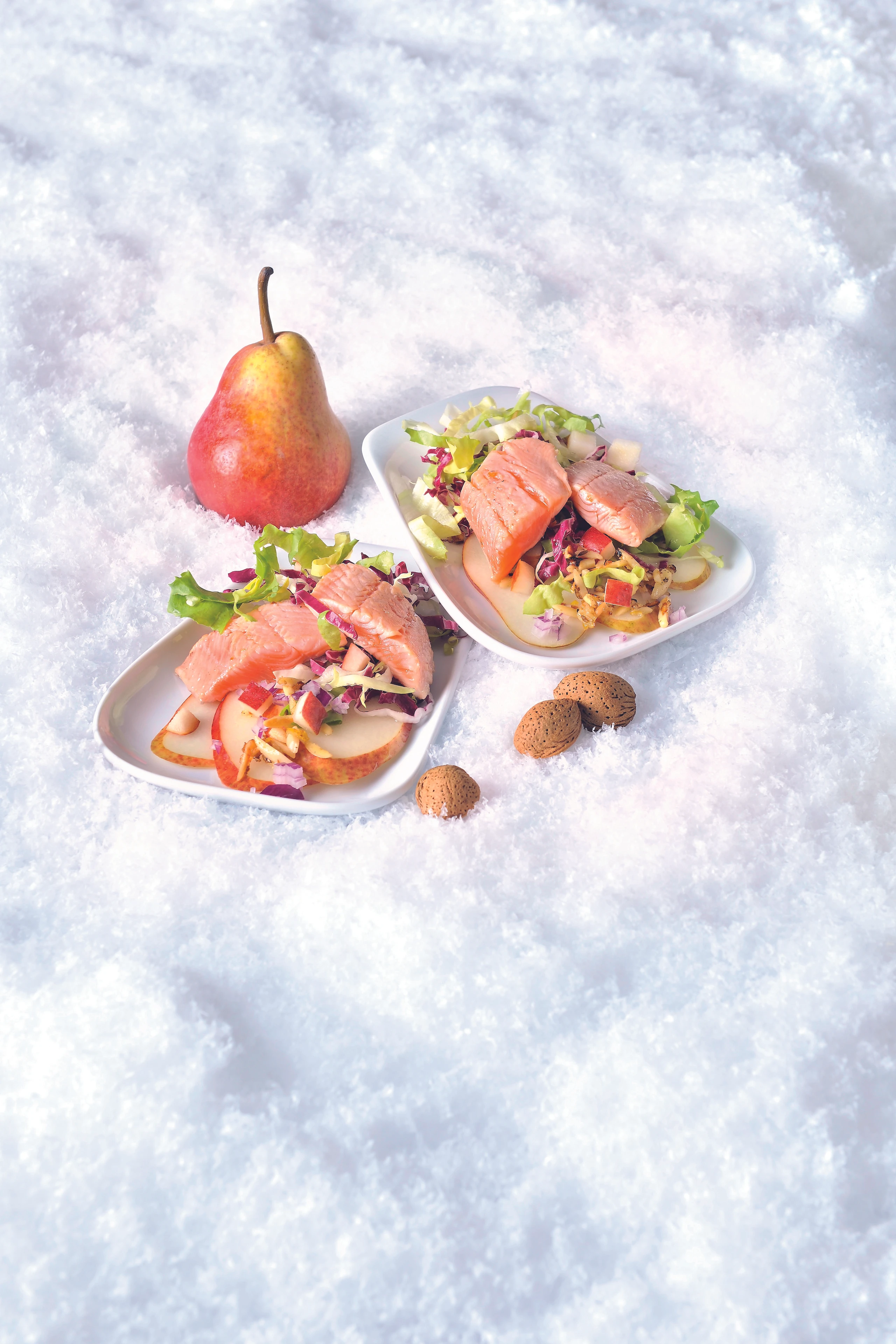Endivien-Birnen-Salat mit Lachsforelle