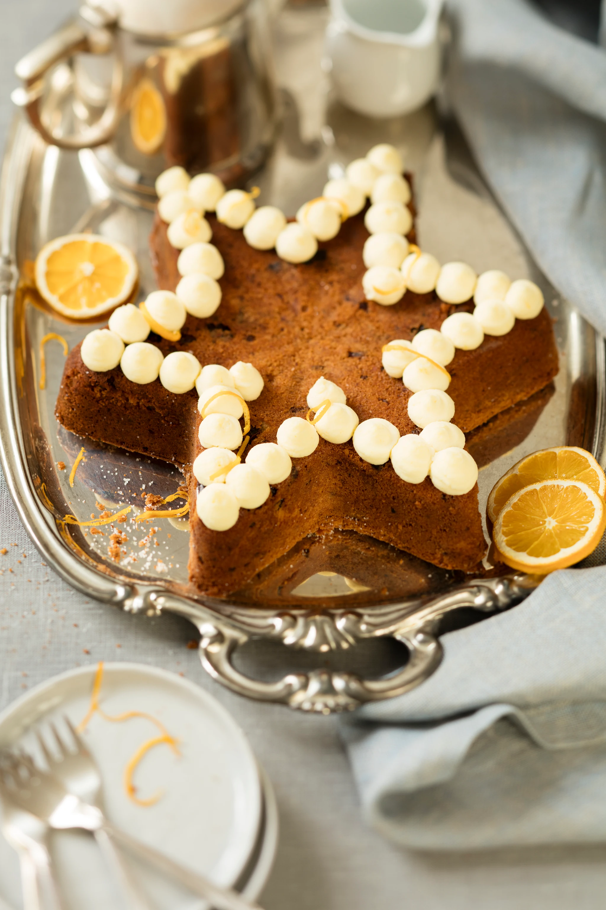 Weihnachtskuchen in Sternform