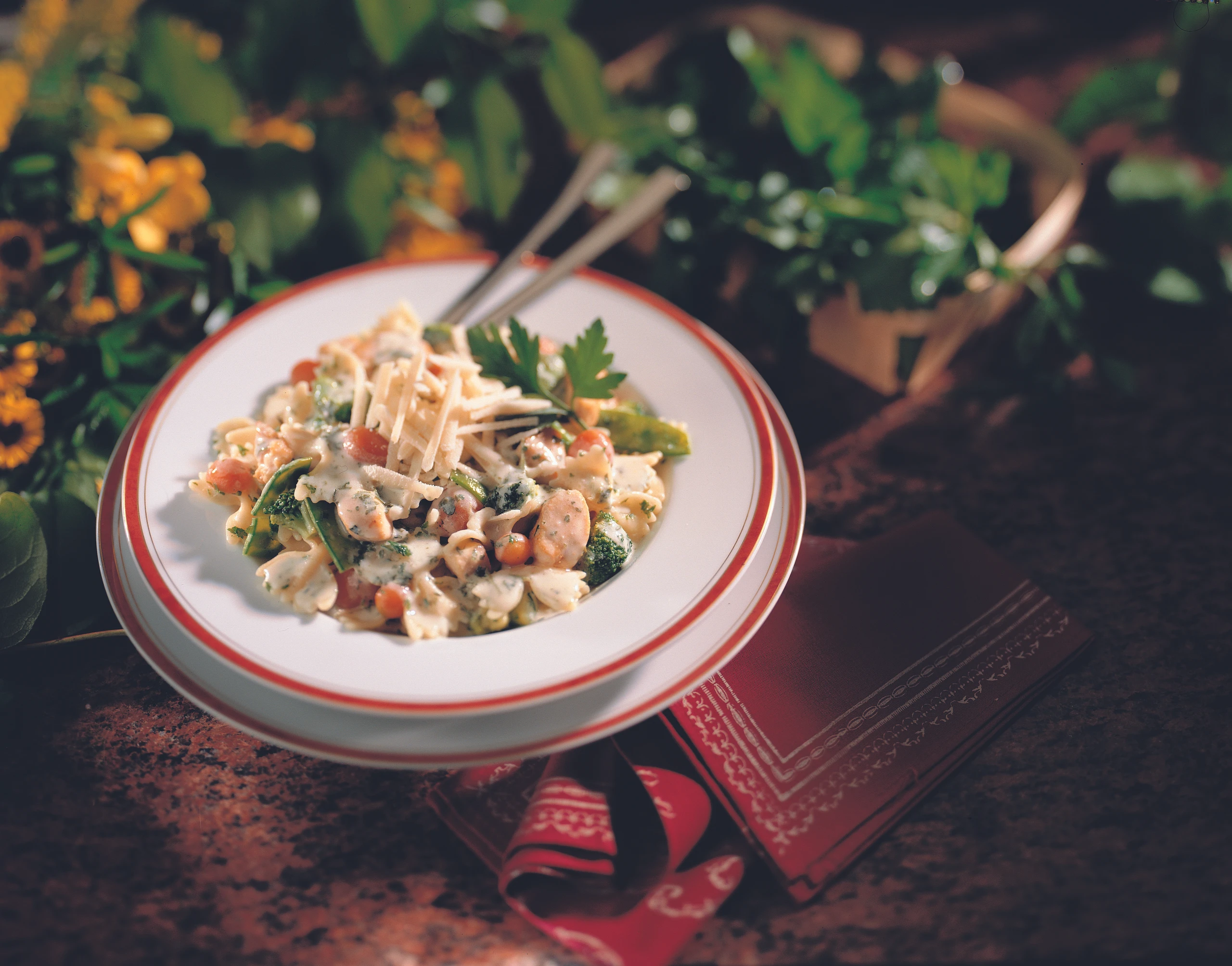 Farfalle mit Huhn und Gemüse