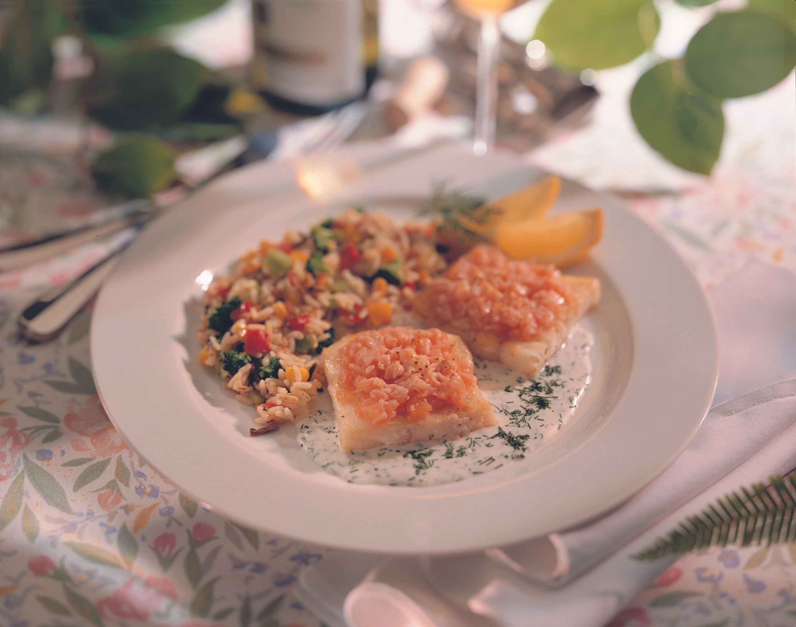 Überbackenes Dorschfilet mit Dillsauce
