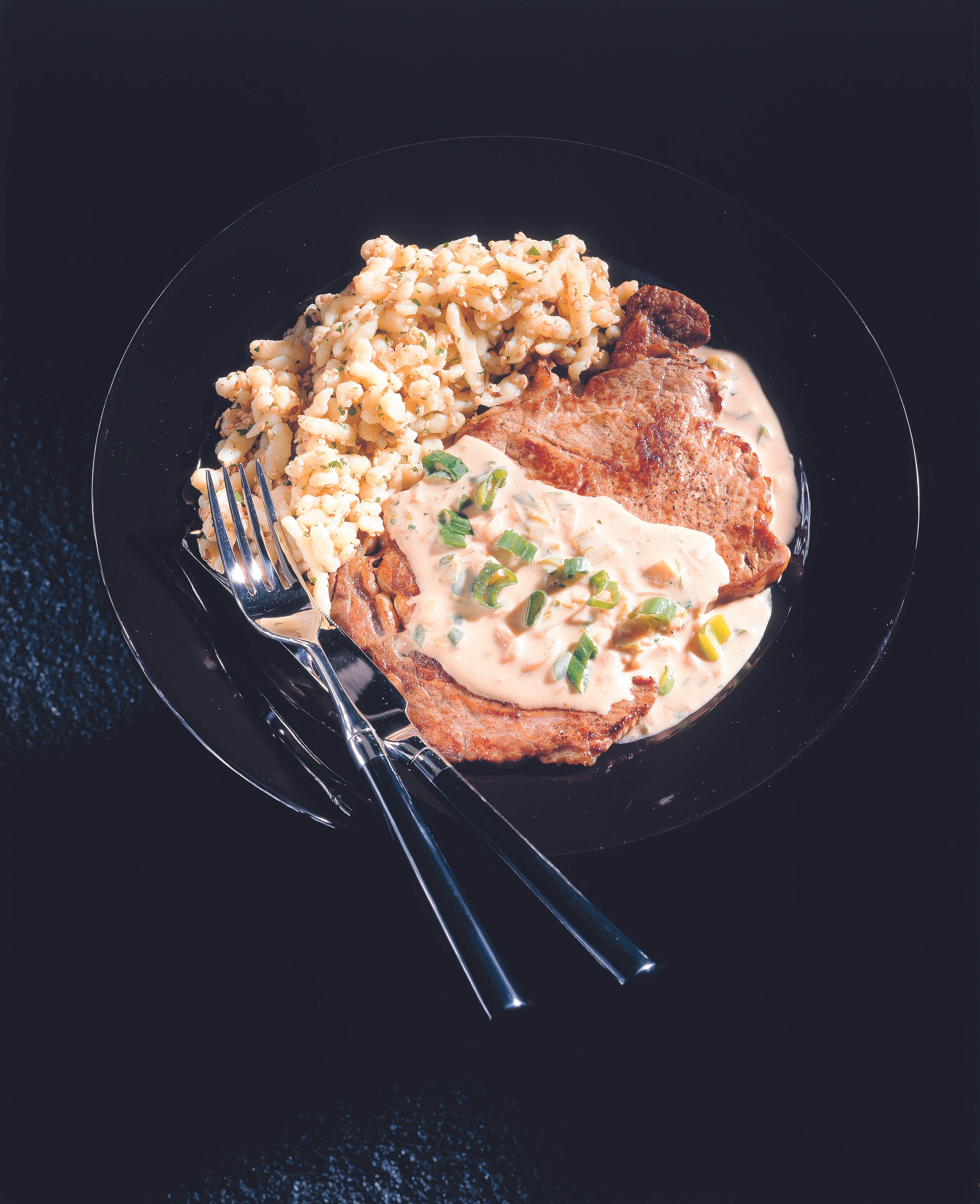 Rostbraten mit Jungzwiebel-Knoblauch-Sauce