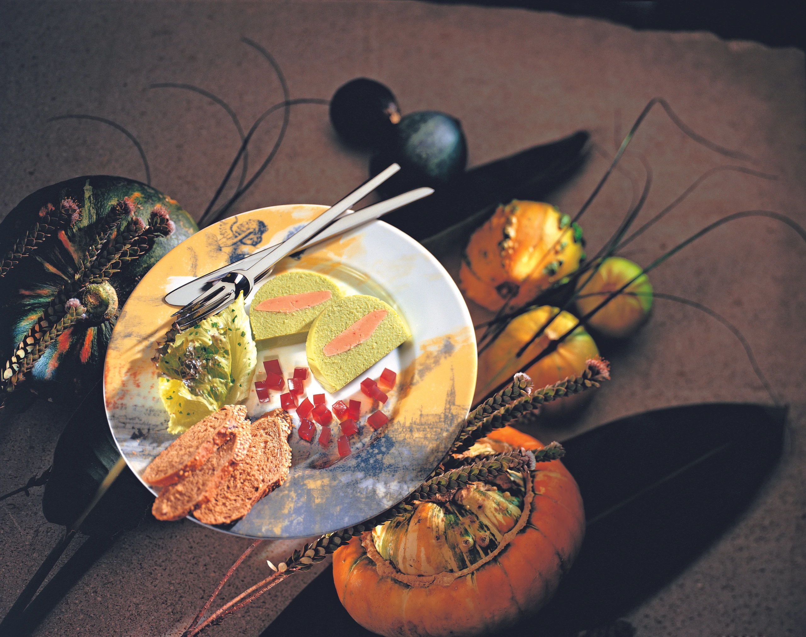 Erbsenterrine mit Gänseleber