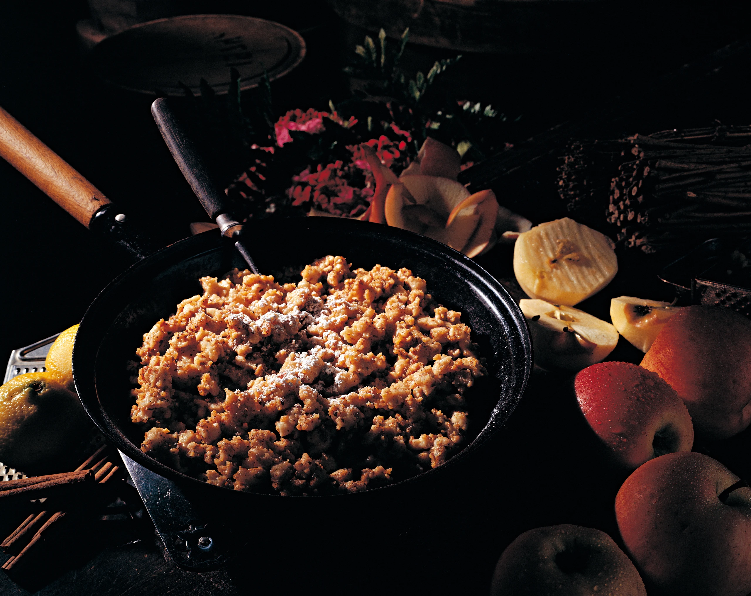 Apfelnockerl mit Walnüssen