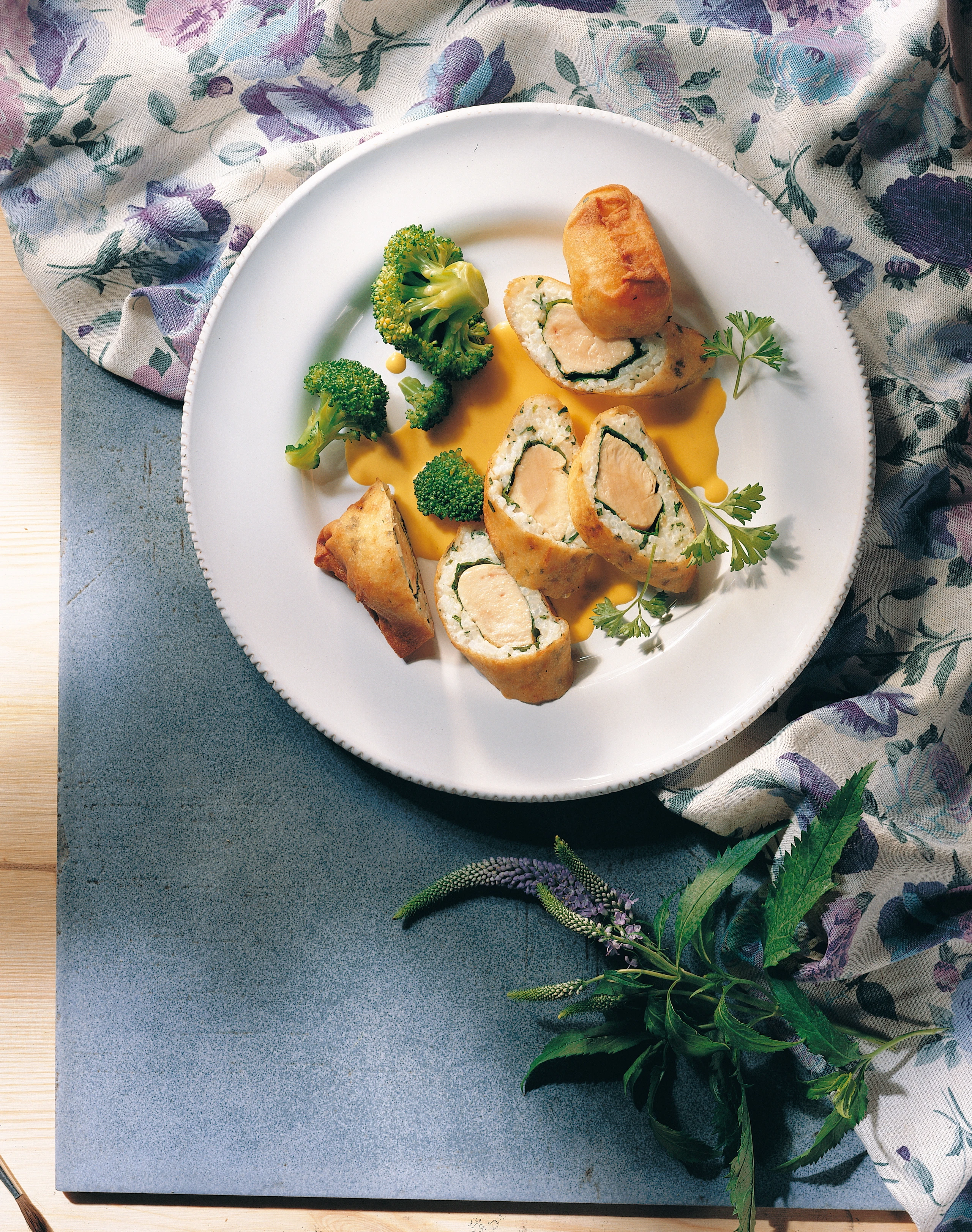 Hühnerbrust im Reisblatt