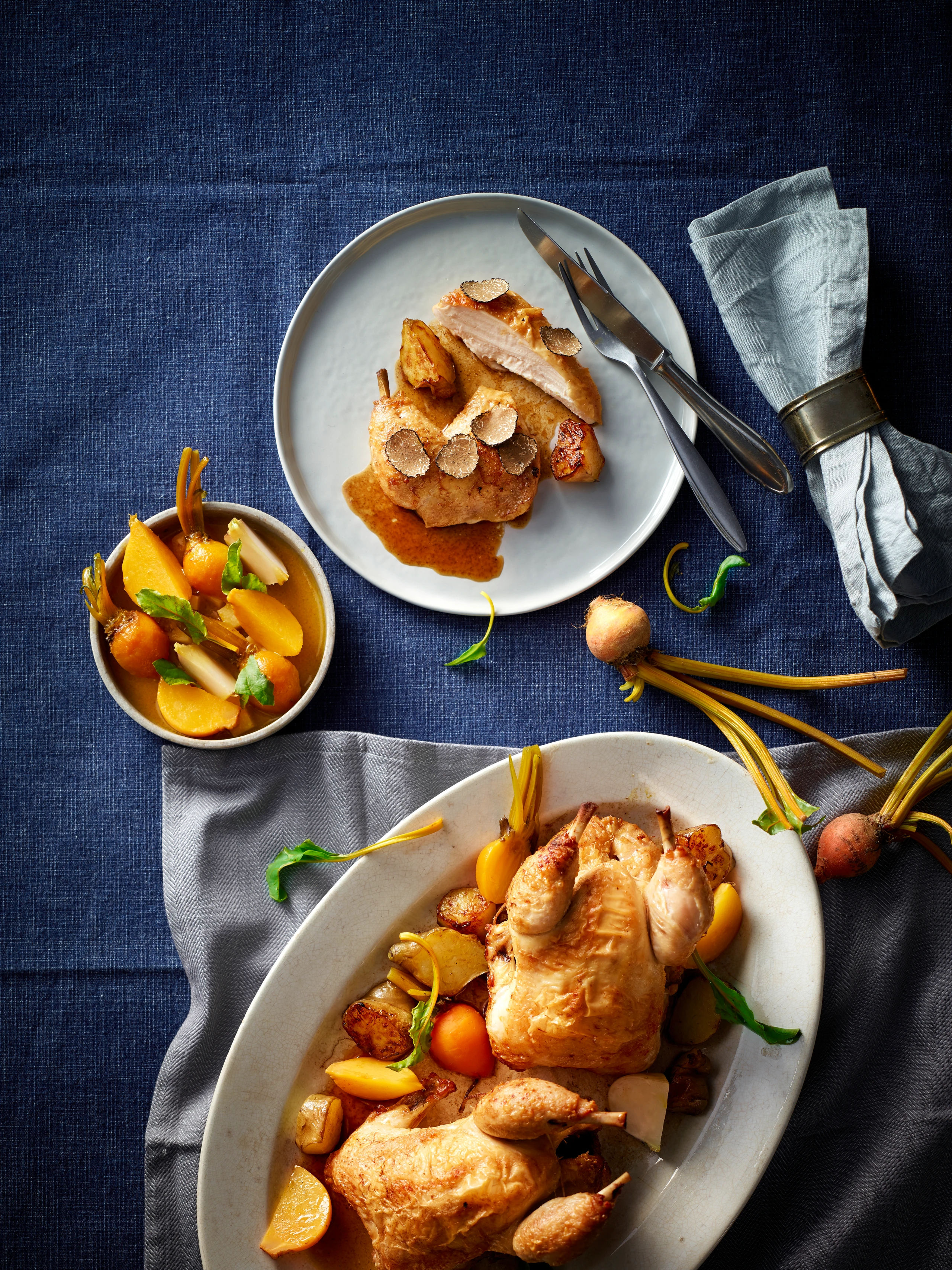 Stubenküken mit Rübengemüse und Trüffeln
