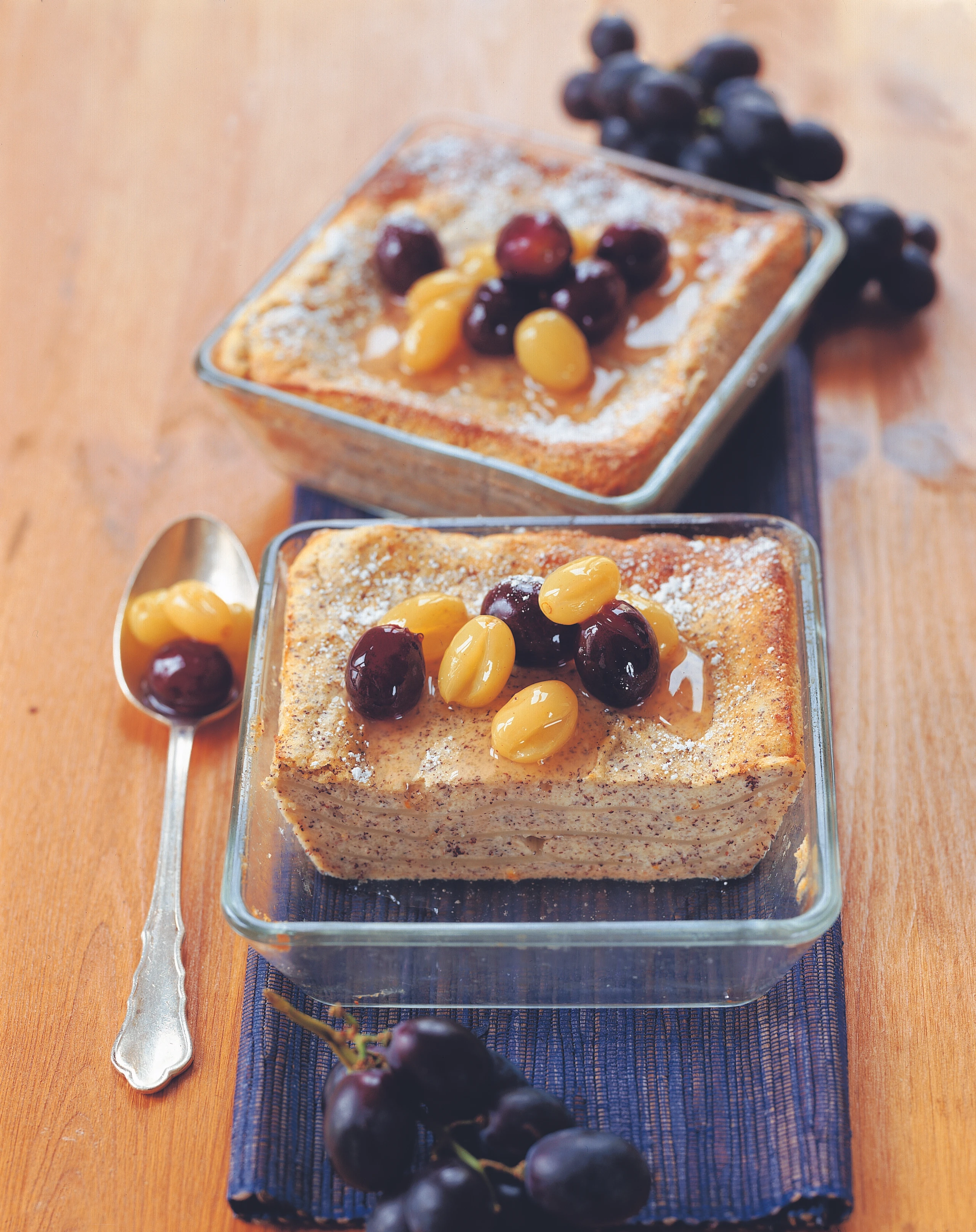 Mohn-Nudelauflauf mit Traubenkompott
