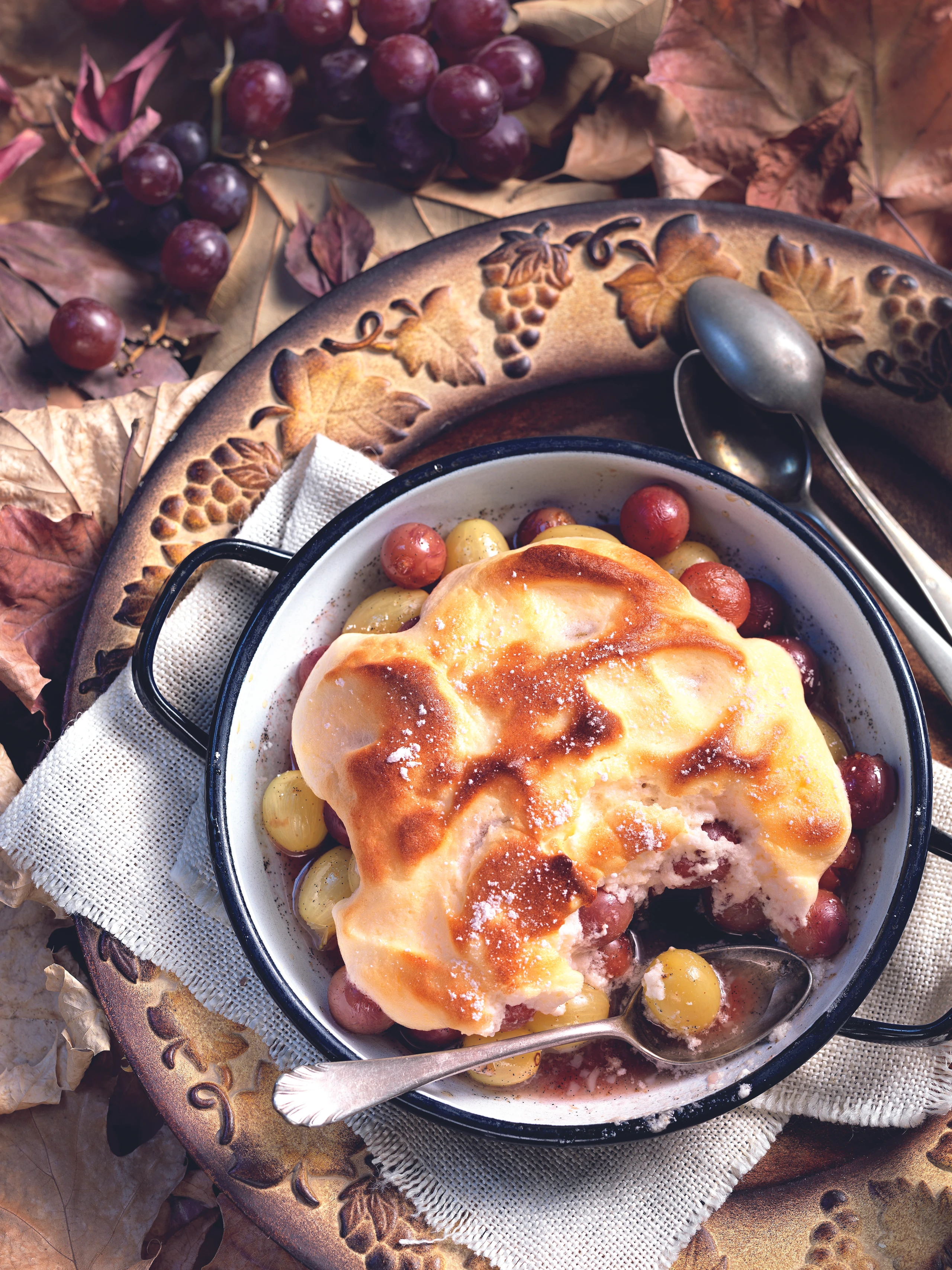 Mit Topfen überbackene Honigtrauben