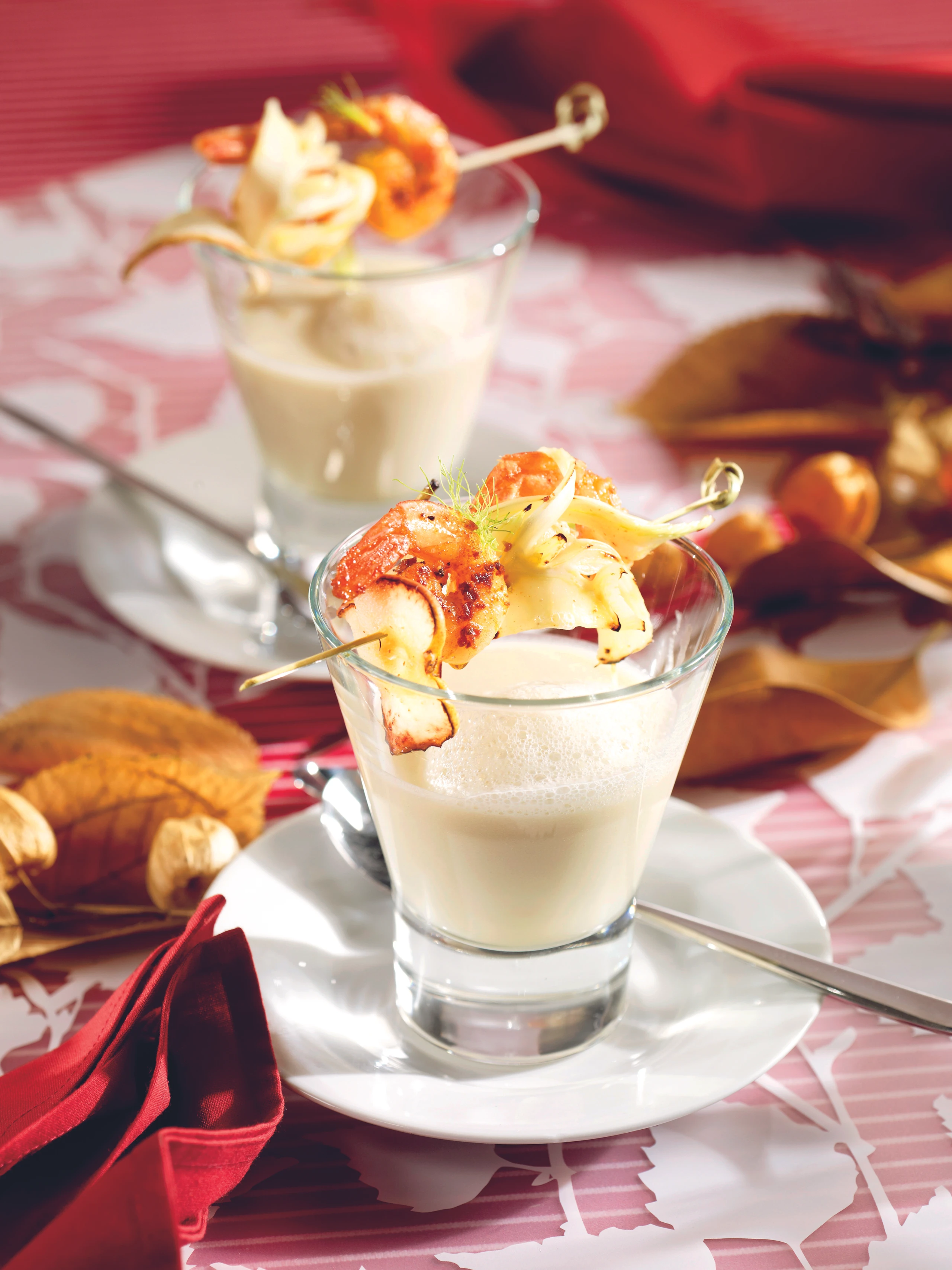 Fenchel-Birnensuppe mit Garnelenspießen