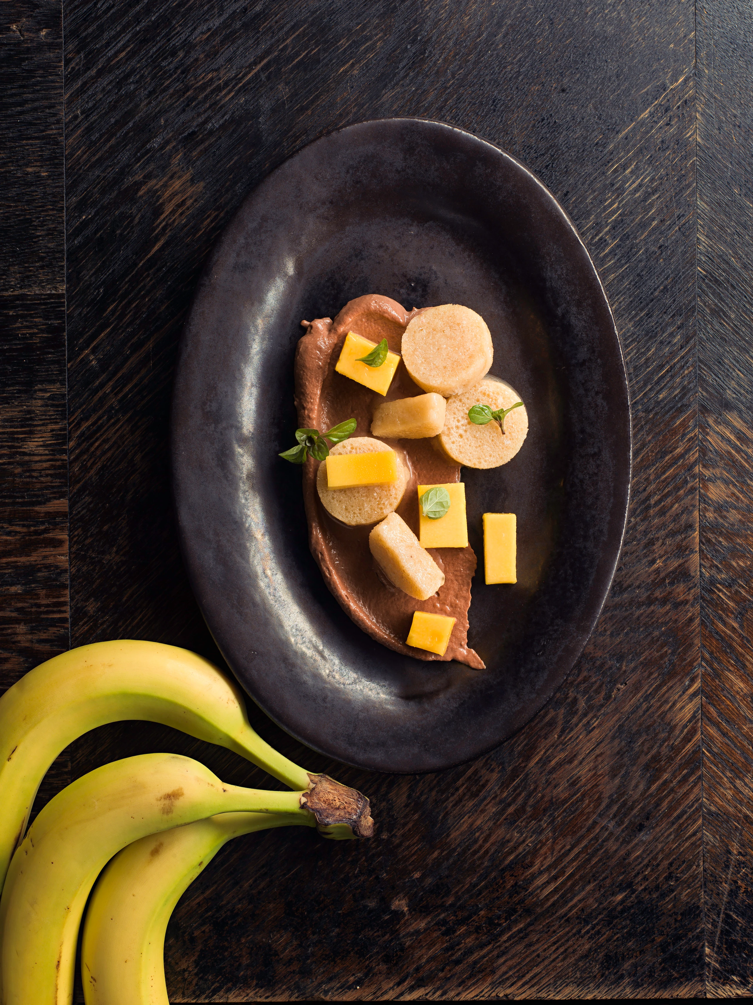 Parfait mit Bananencanache und Mango