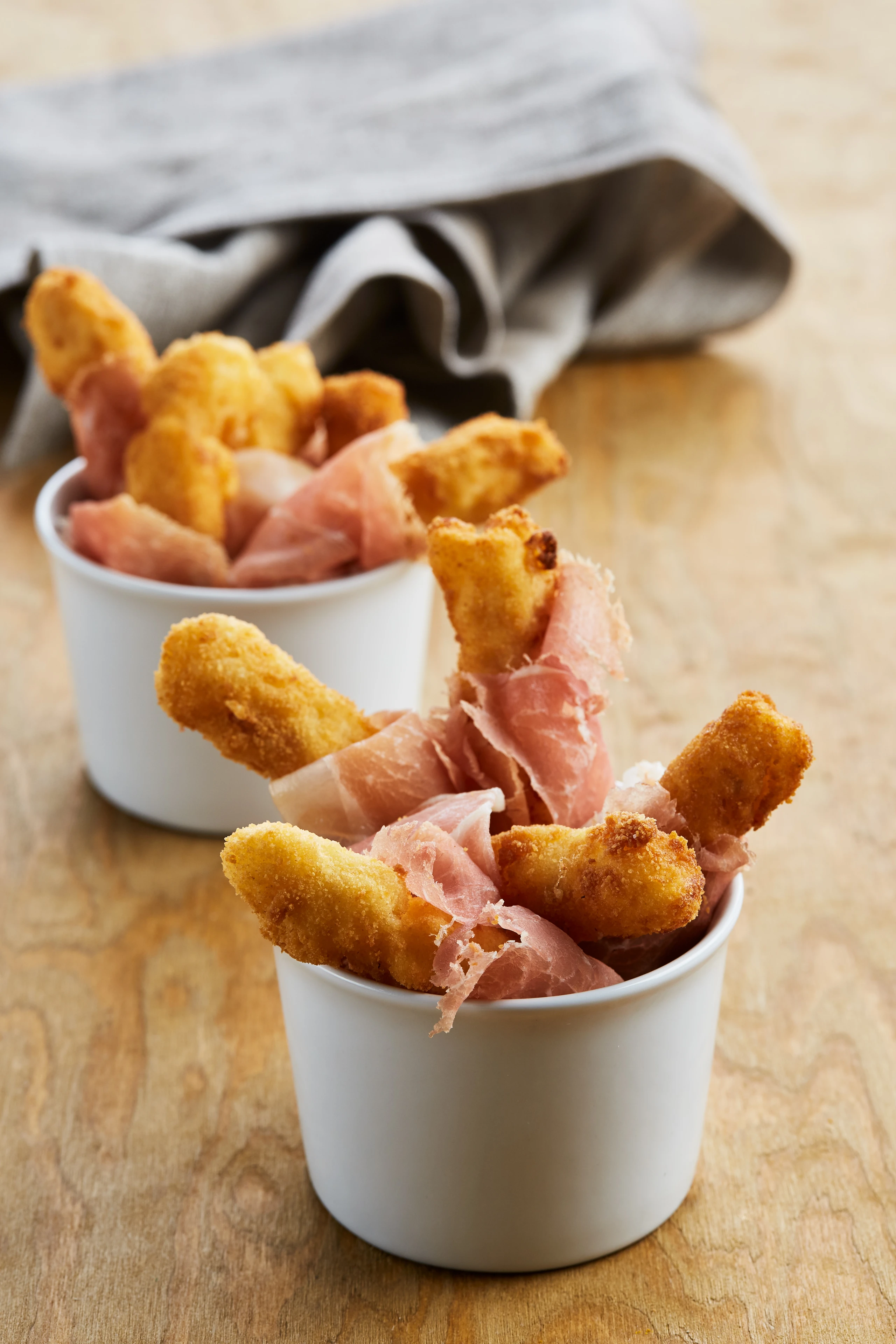 Spanische Erdäpfelkroketten mit Schinken