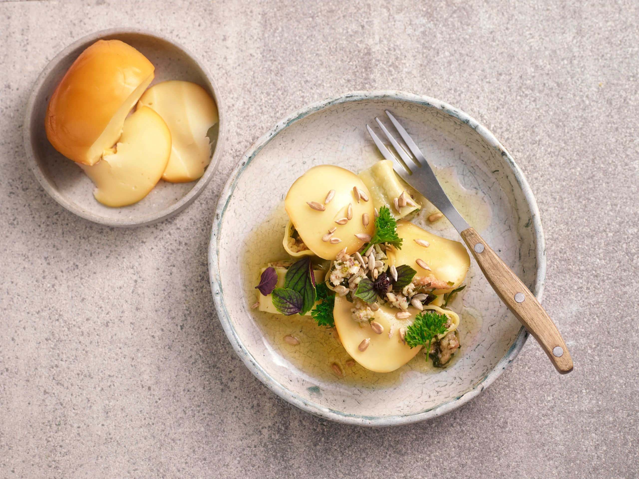 Gefüllte Cannelloni mit Scamorza