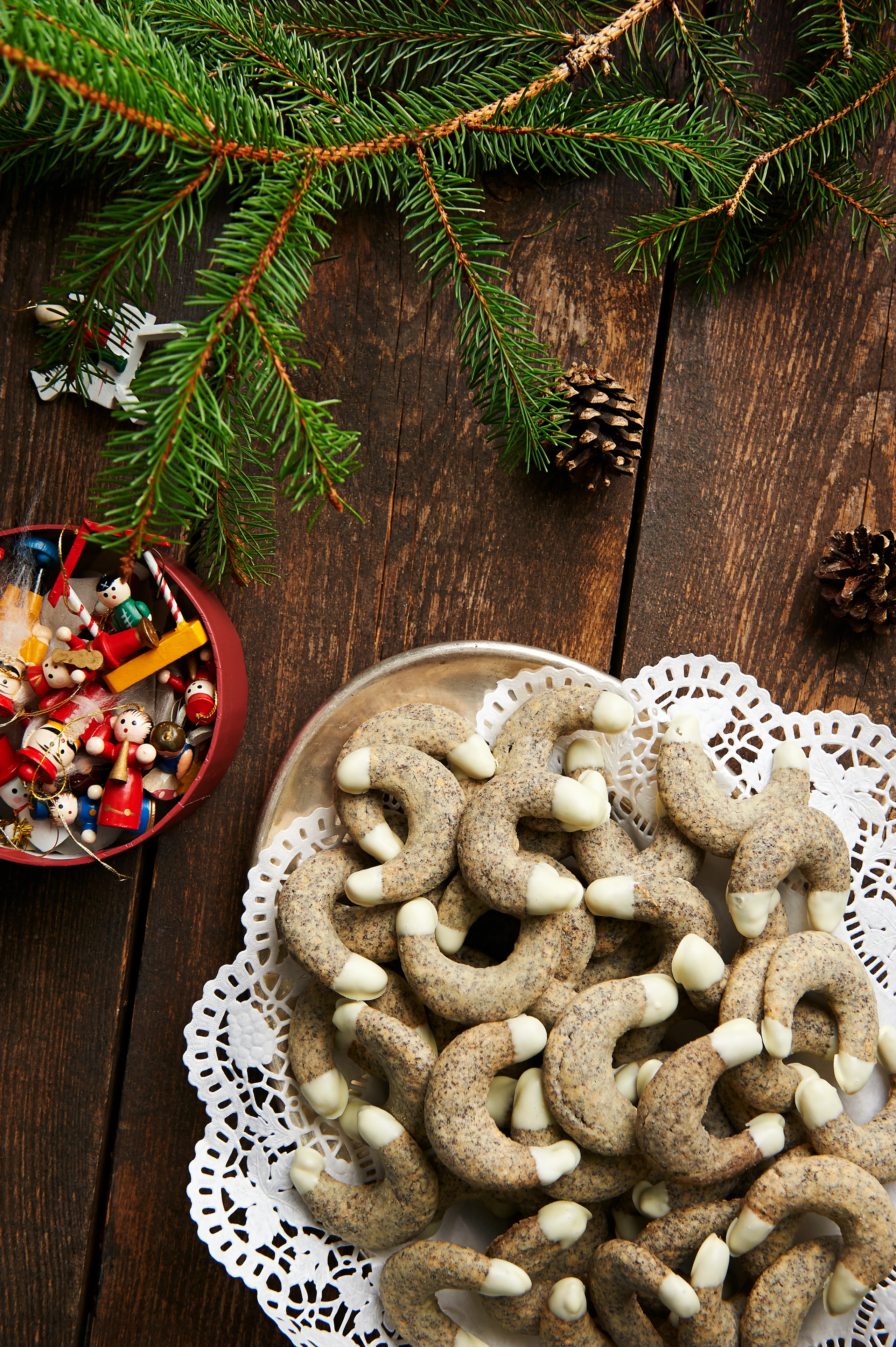 Mohnkipferl mit weißer Schokolade