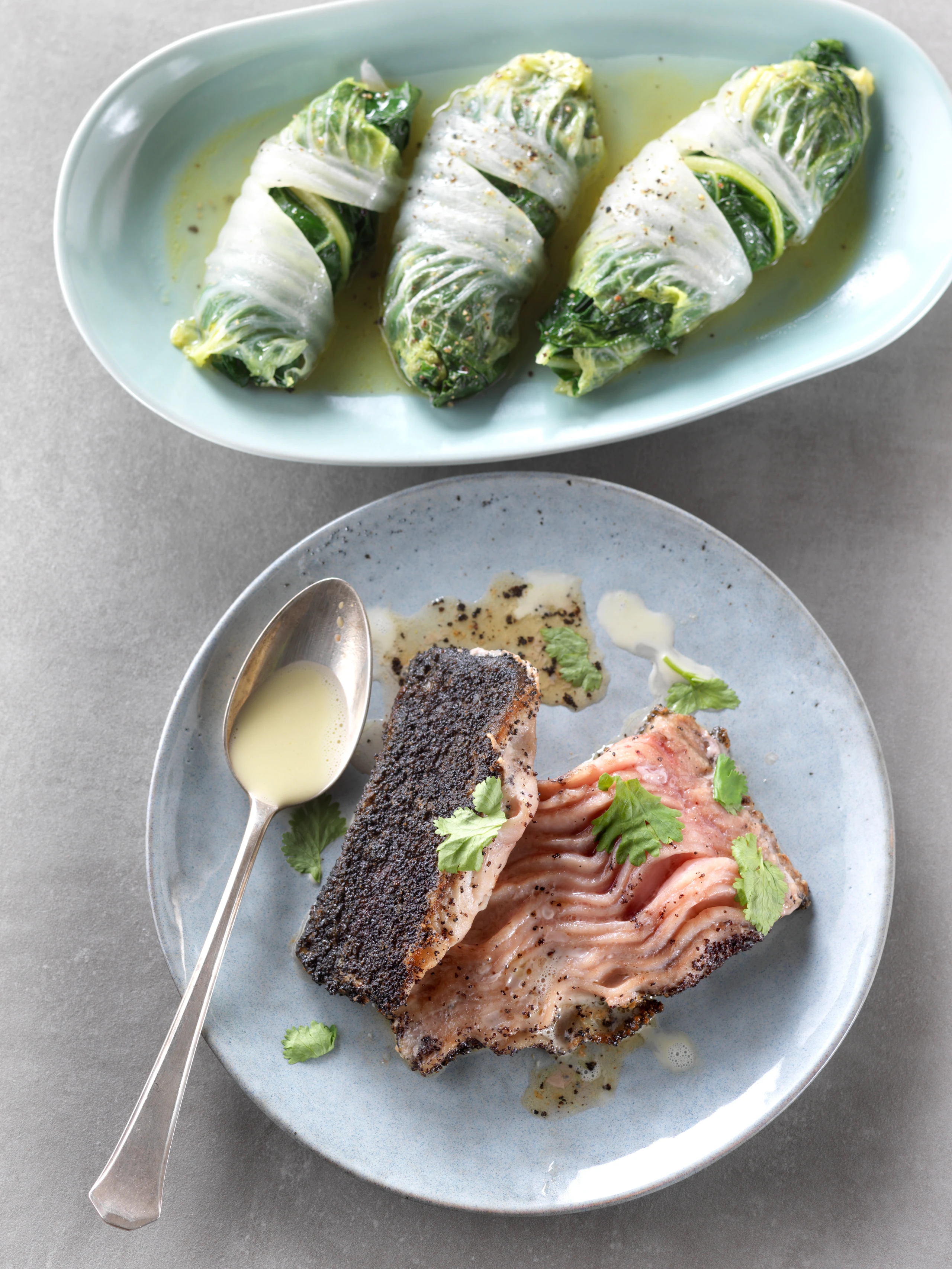Karpfenfilet mit Mohn und Koriandersauce