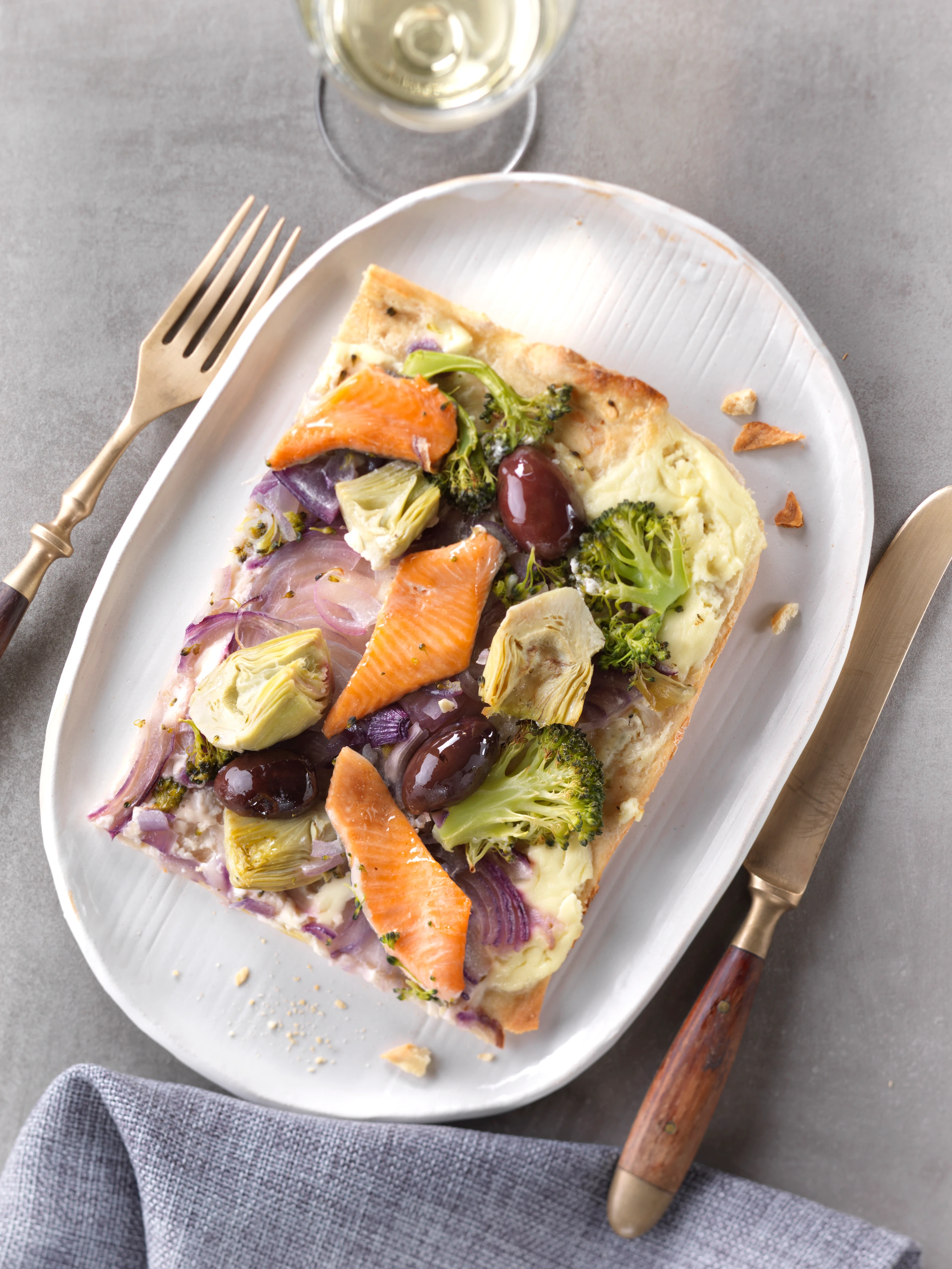 Flammkuchen mit Lachsforelle