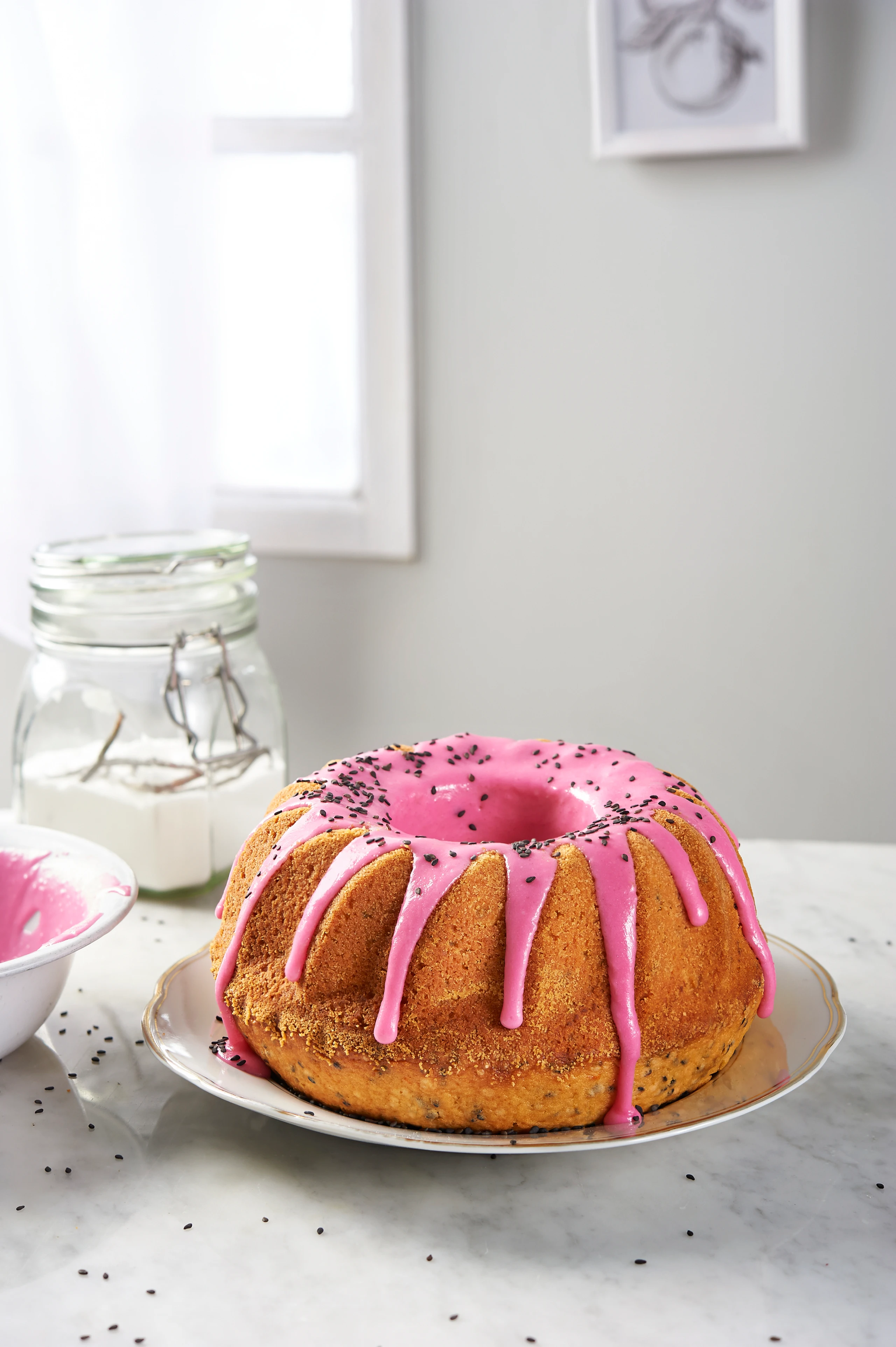 Blutorangen-Gugelhupf mit Sesam