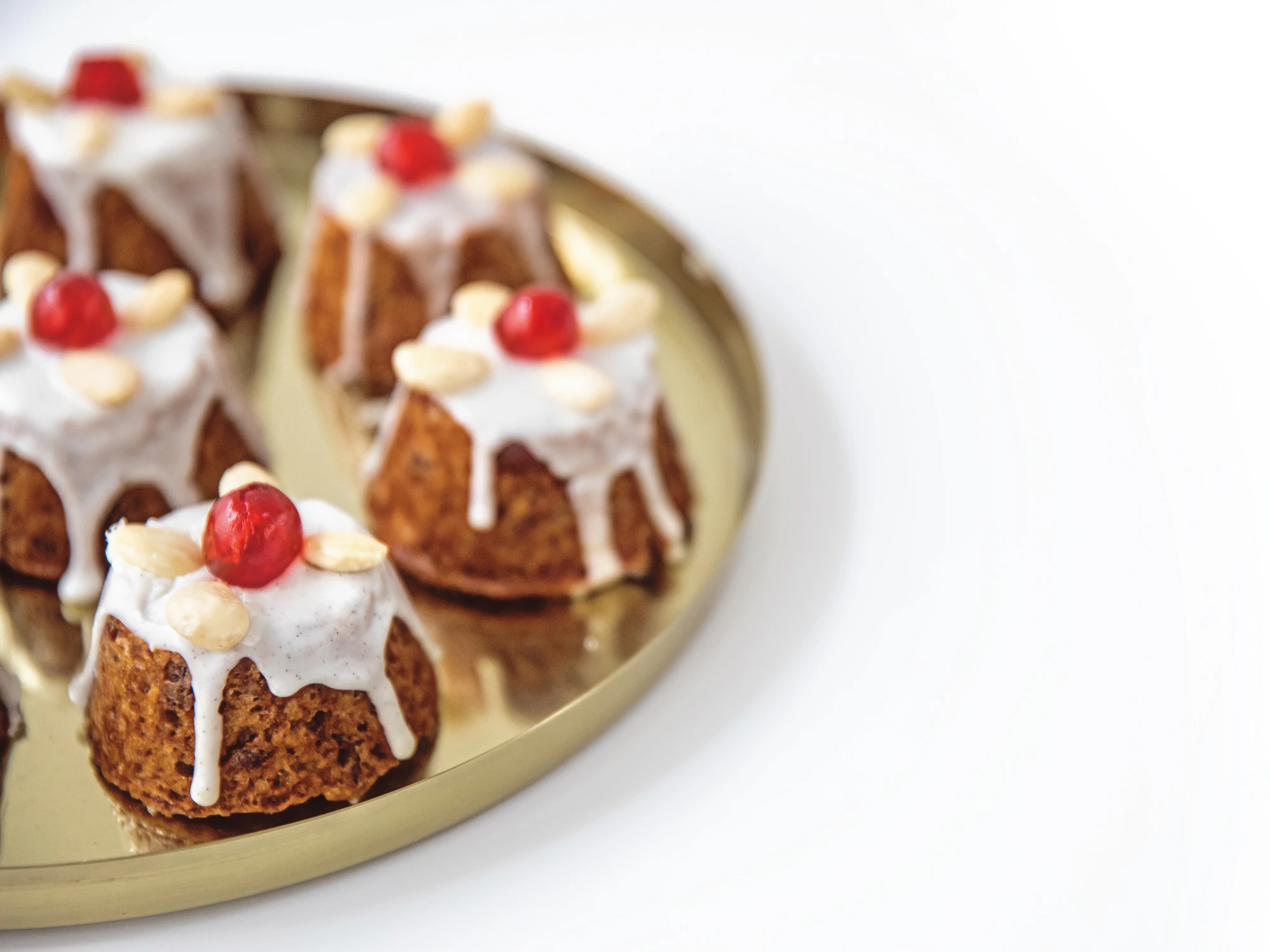 Früchteküchlein mit Vanilleglasur