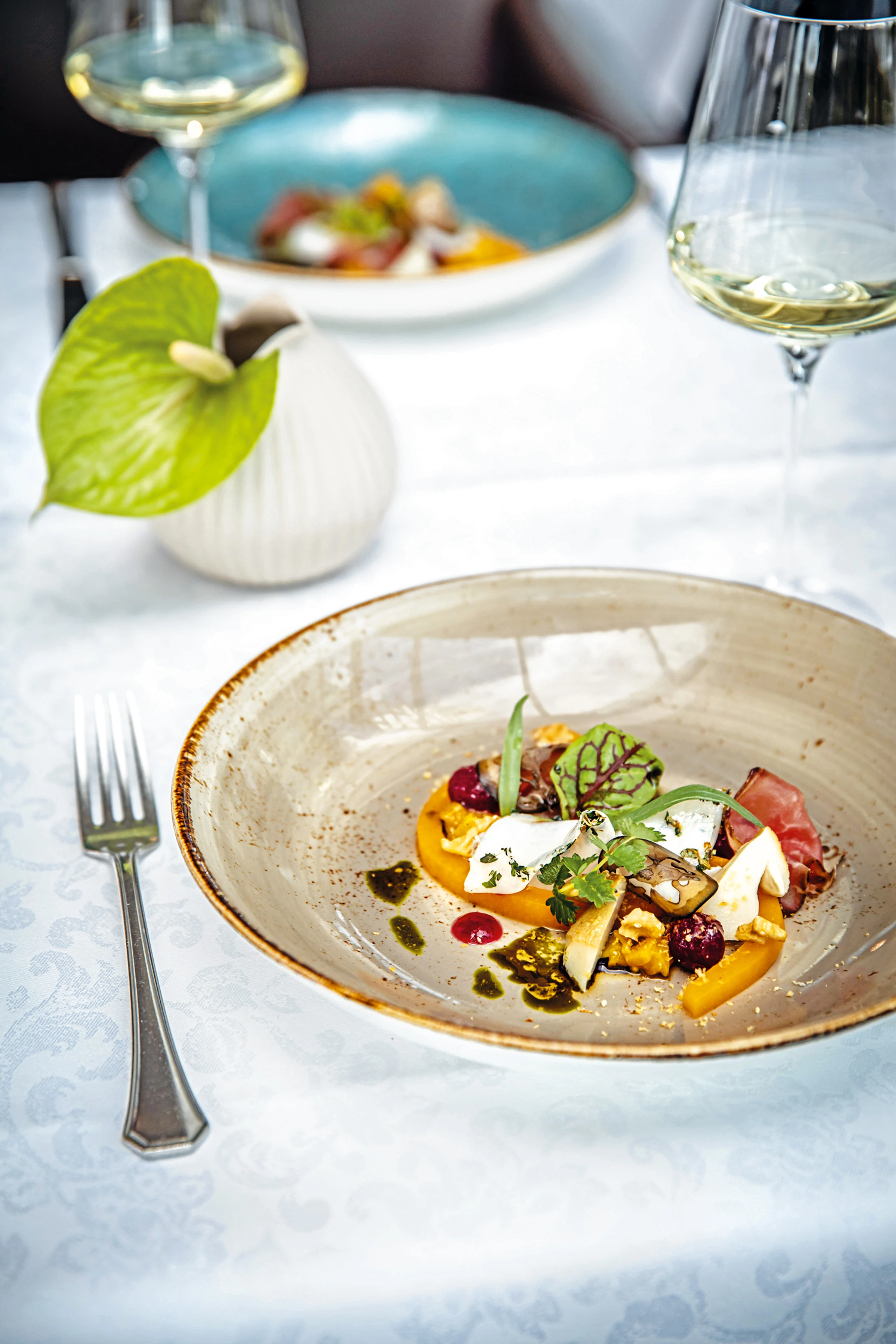 Kräuterlardo und Geselchtes mit Kürbis, Steinpilzen und Cranberrys