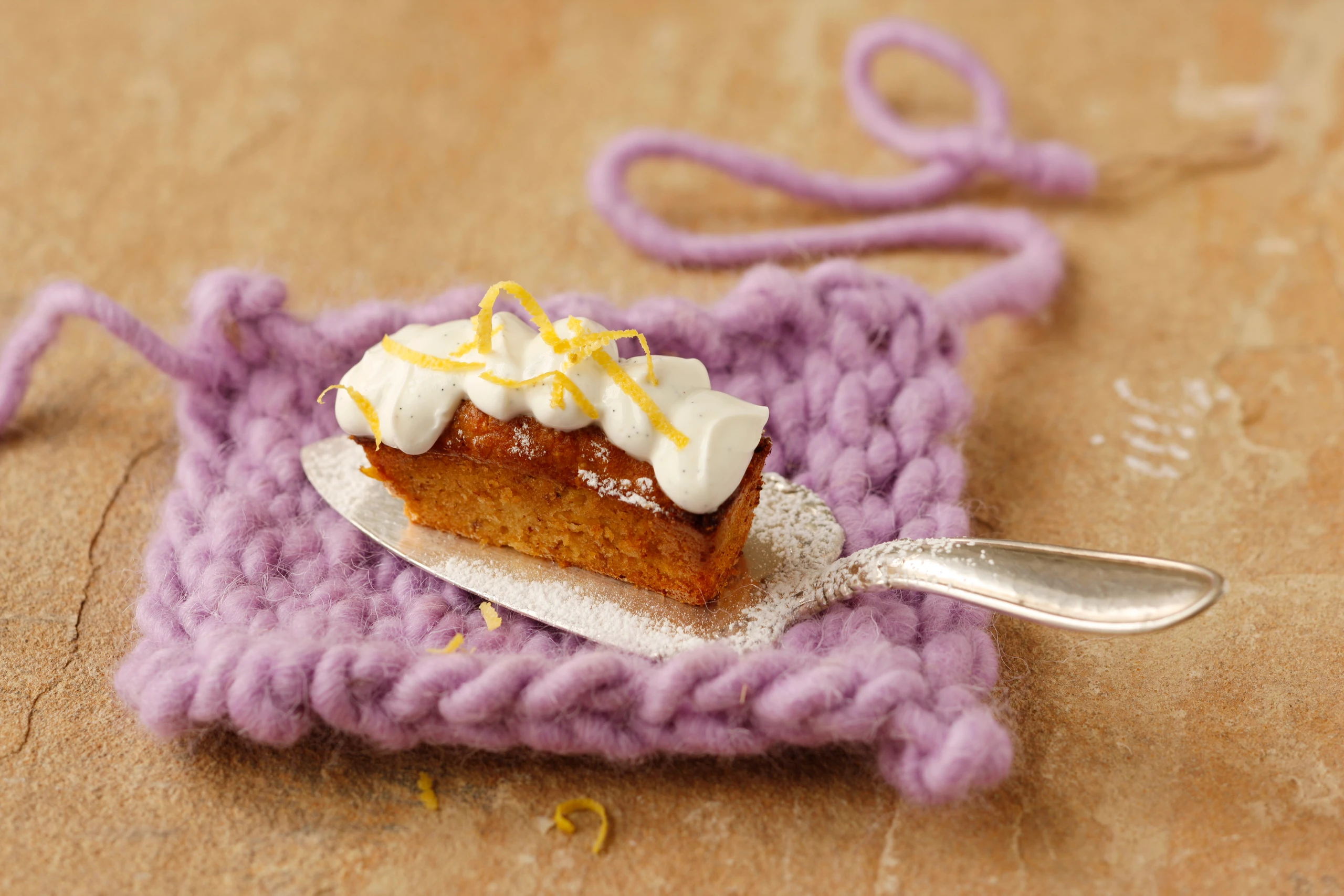 Gelbe-Rüben-Kuchen mit Ingwer und Traubenkernöl