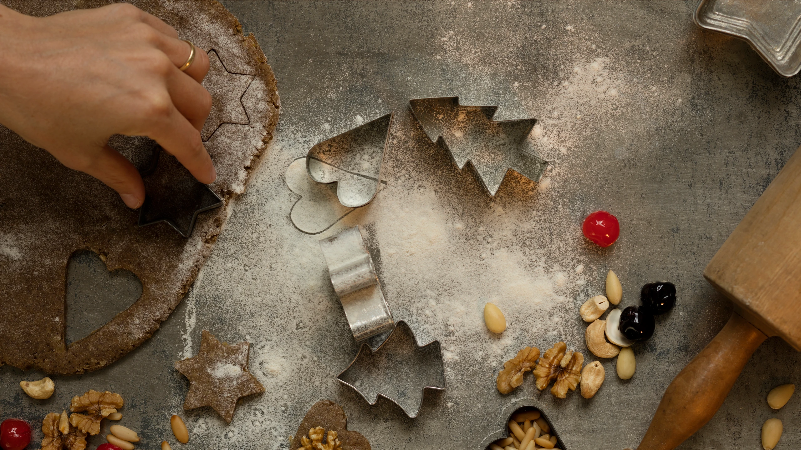 © GUSTO / Theresa Schrems Kekse ausstechen