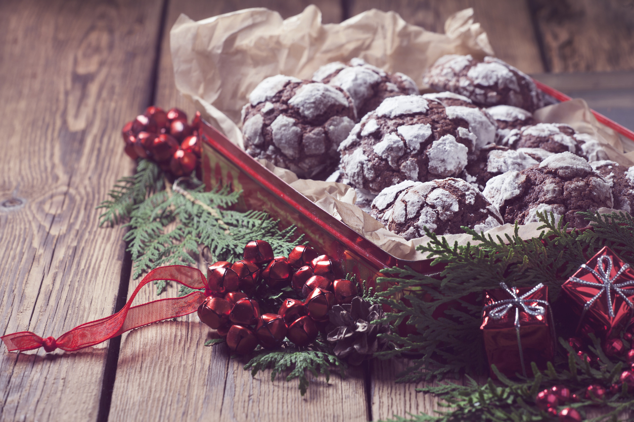 Weihnachtskekse in der Dose