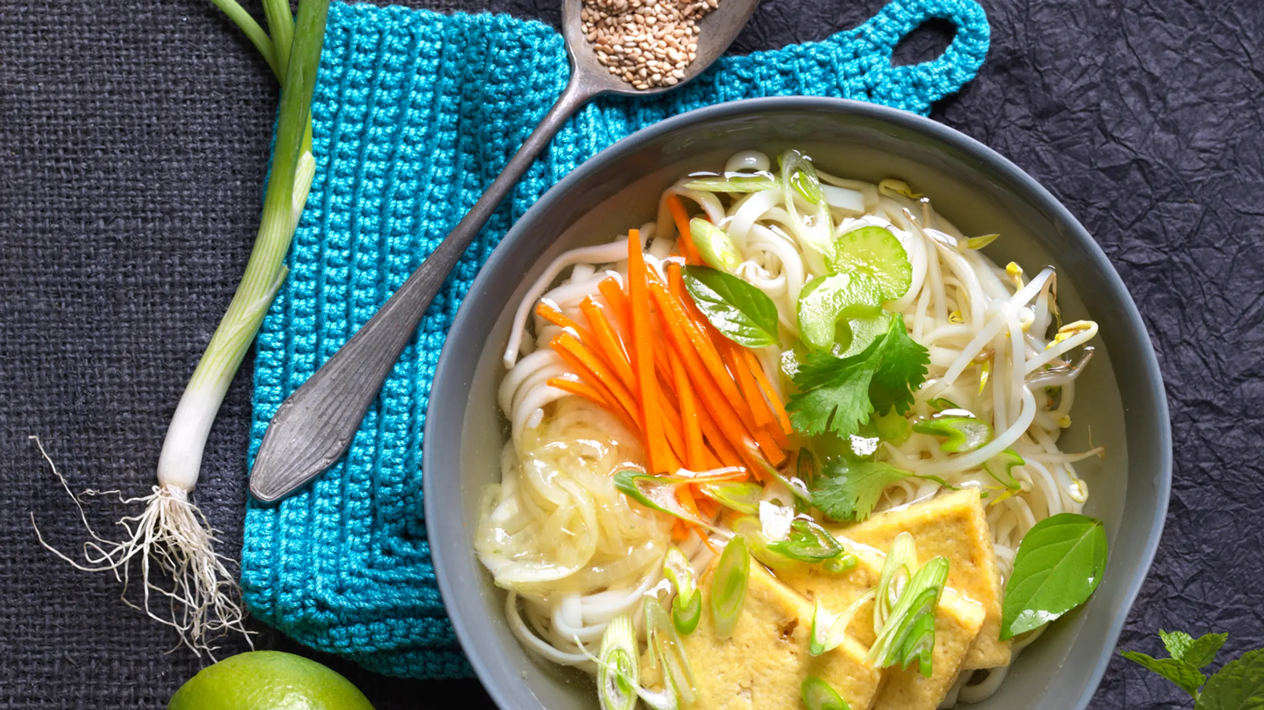 © GUSTO / Ulrike Köb Asia Suppe Tofu