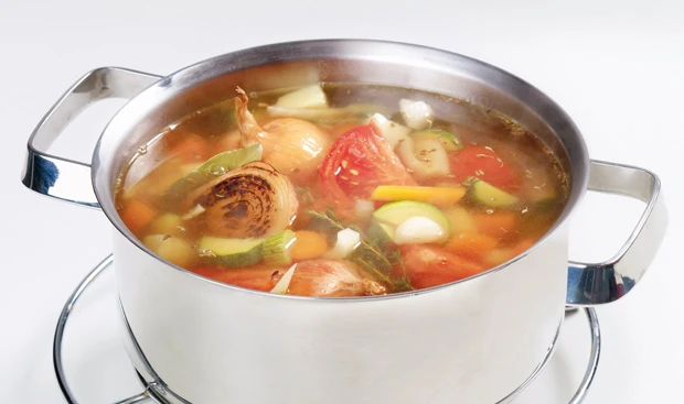 © GUSTO / Stefan Liewehr Blurred image background