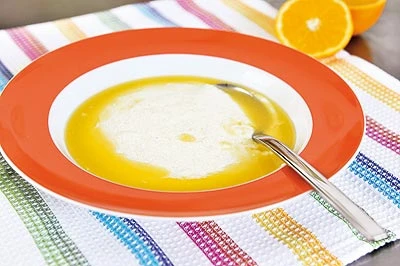Schnelles Grießkoch mit Orangensaft [Kinderküche]