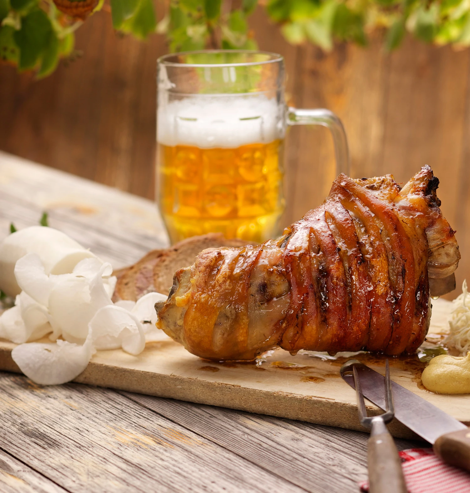 Knusprige Schweinsstelze