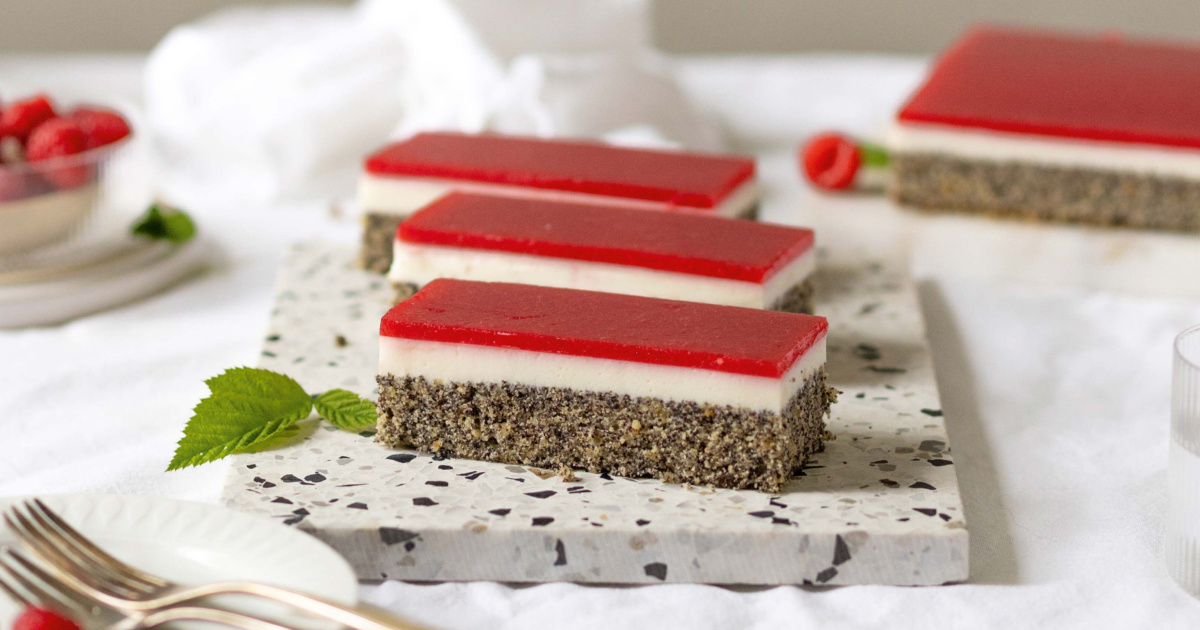 Mohn Joghurtschnitte Mit Himbeerspiegel Rezept mohn-joghurtschnitte-mit-himbeerspiegel-rezept