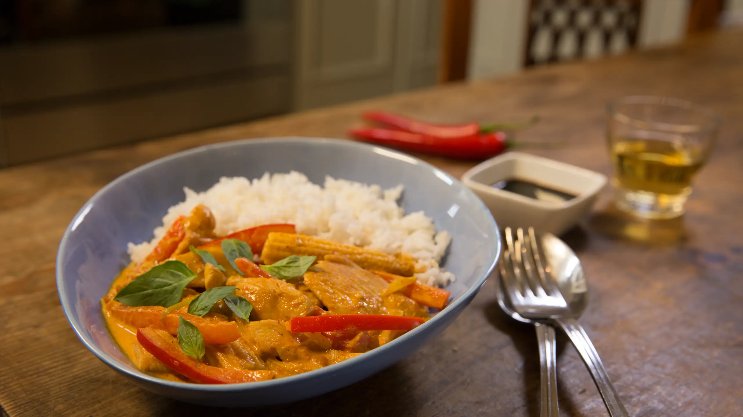 © G+J Digital Products Schnelles Thai-Curry mit Huhn