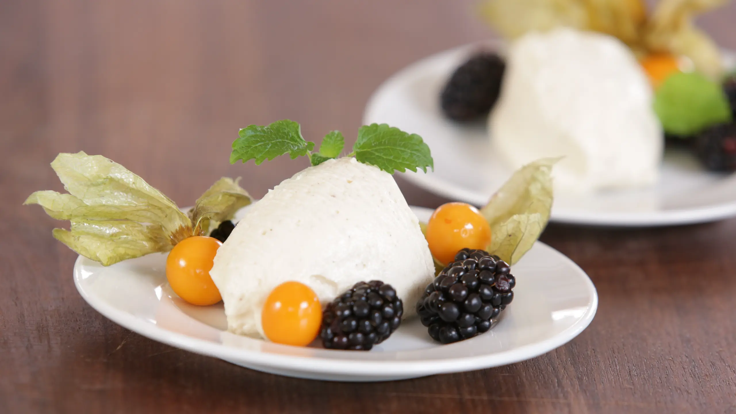 Vegane weiße Mousse au Chocolat
