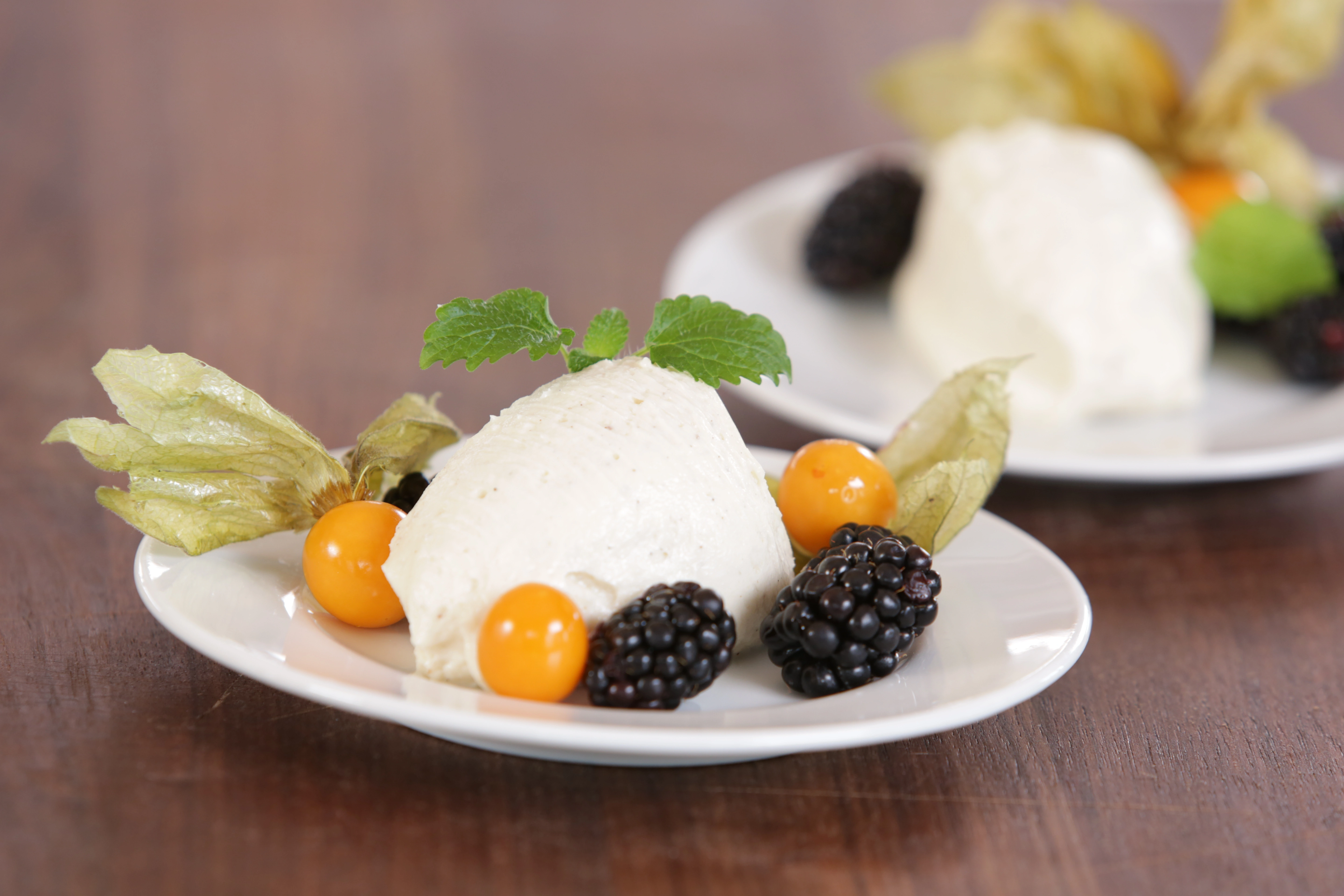 Vegane weiße Mousse au Chocolat [Video]