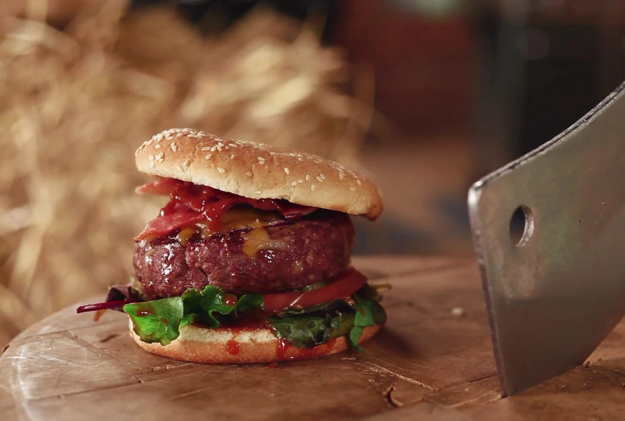 © G+J Digital Products American Cheeseburger vom Grill