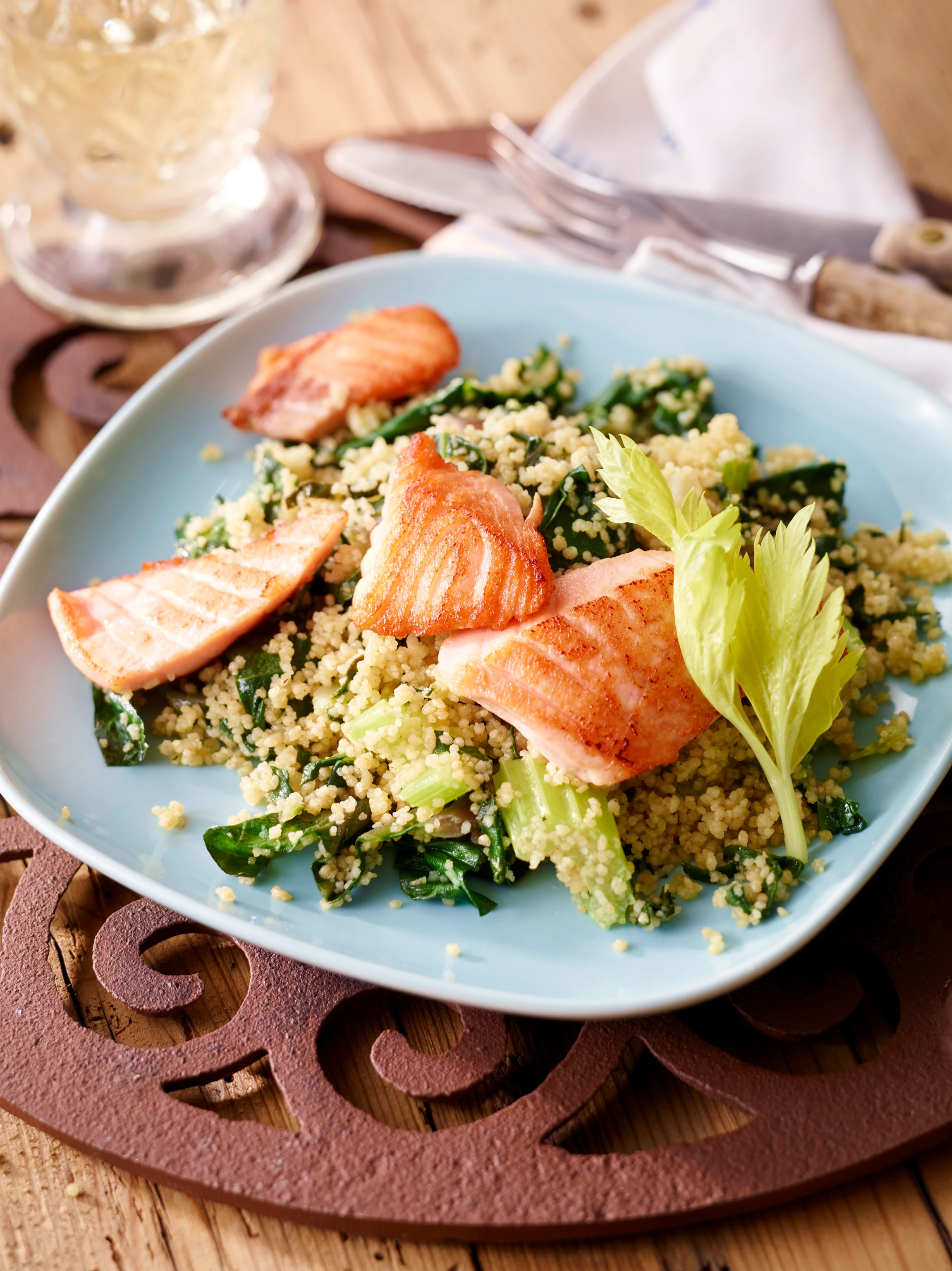 Mangold-Couscous mit Lachs
