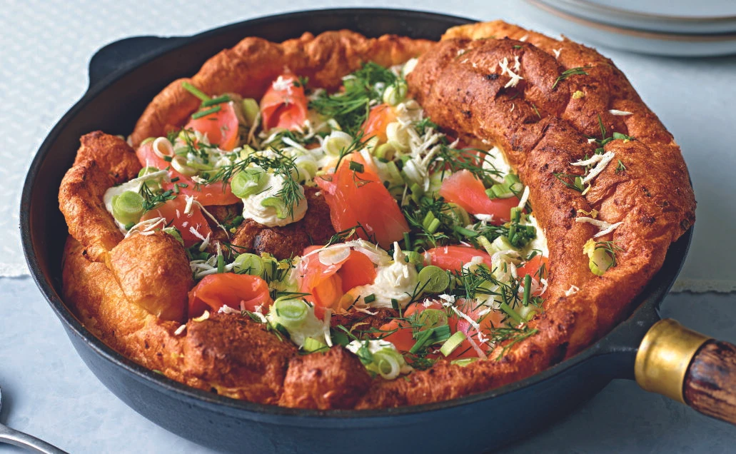 Ofenpfannkuchen mit Lachsforelle