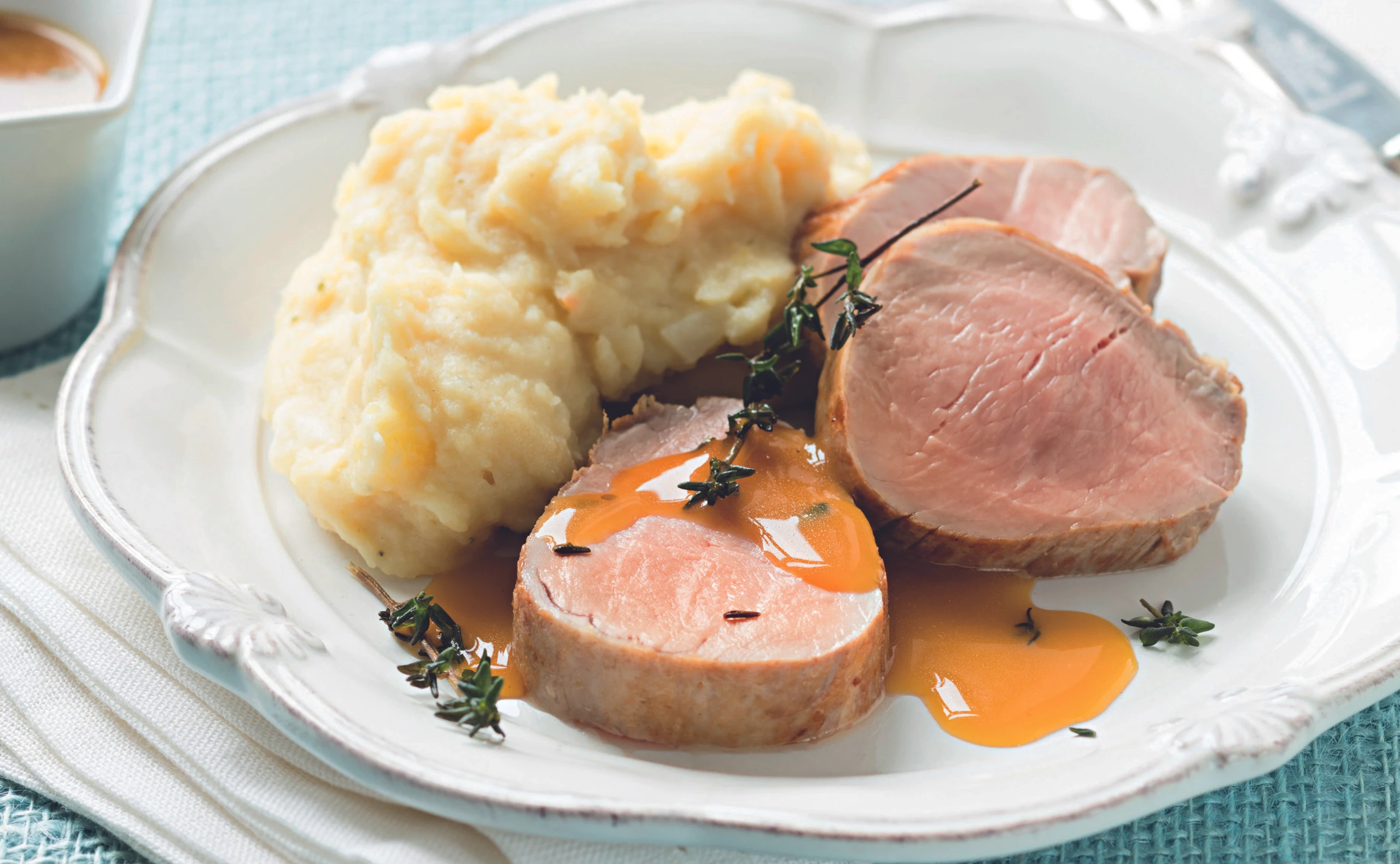 Schweinsfilet mit Mangosauce und Selleriepüree